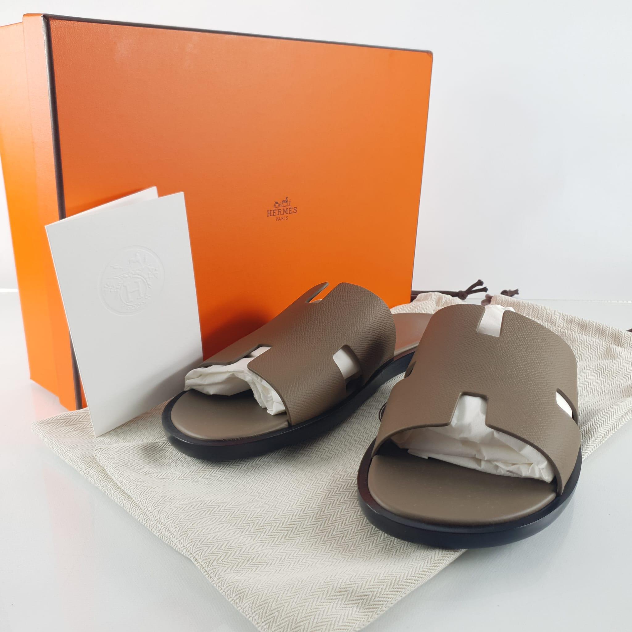 Hermès Étoupe Calfskin Size 43 Izmir sandal 1