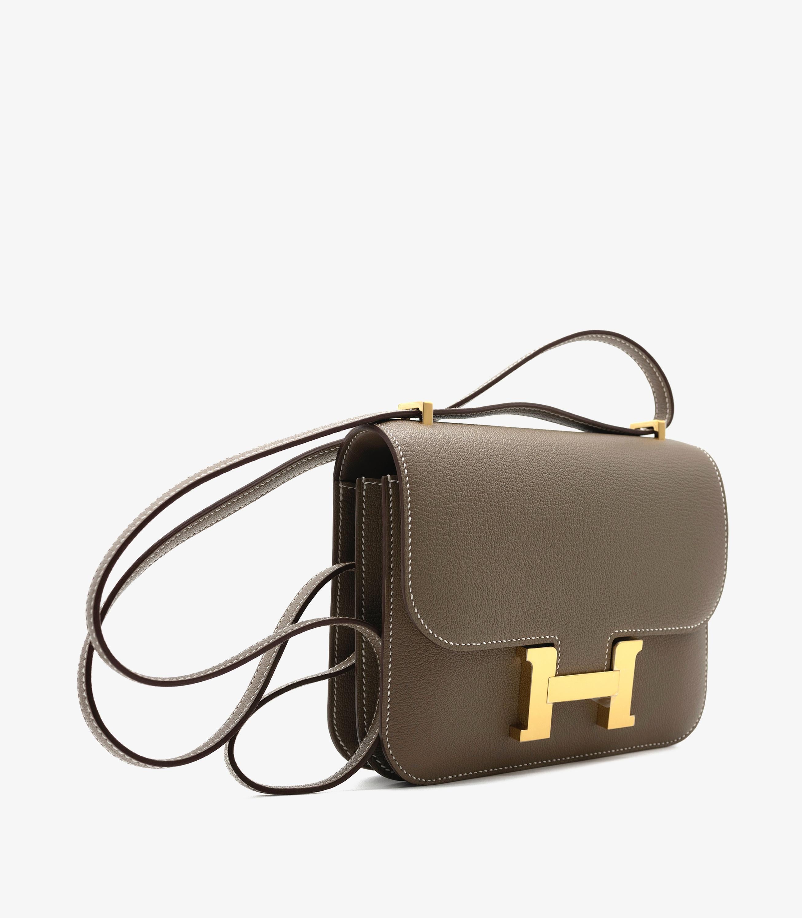 Brown Hermès Etoupe Chevre Mysore Leather Constance 18