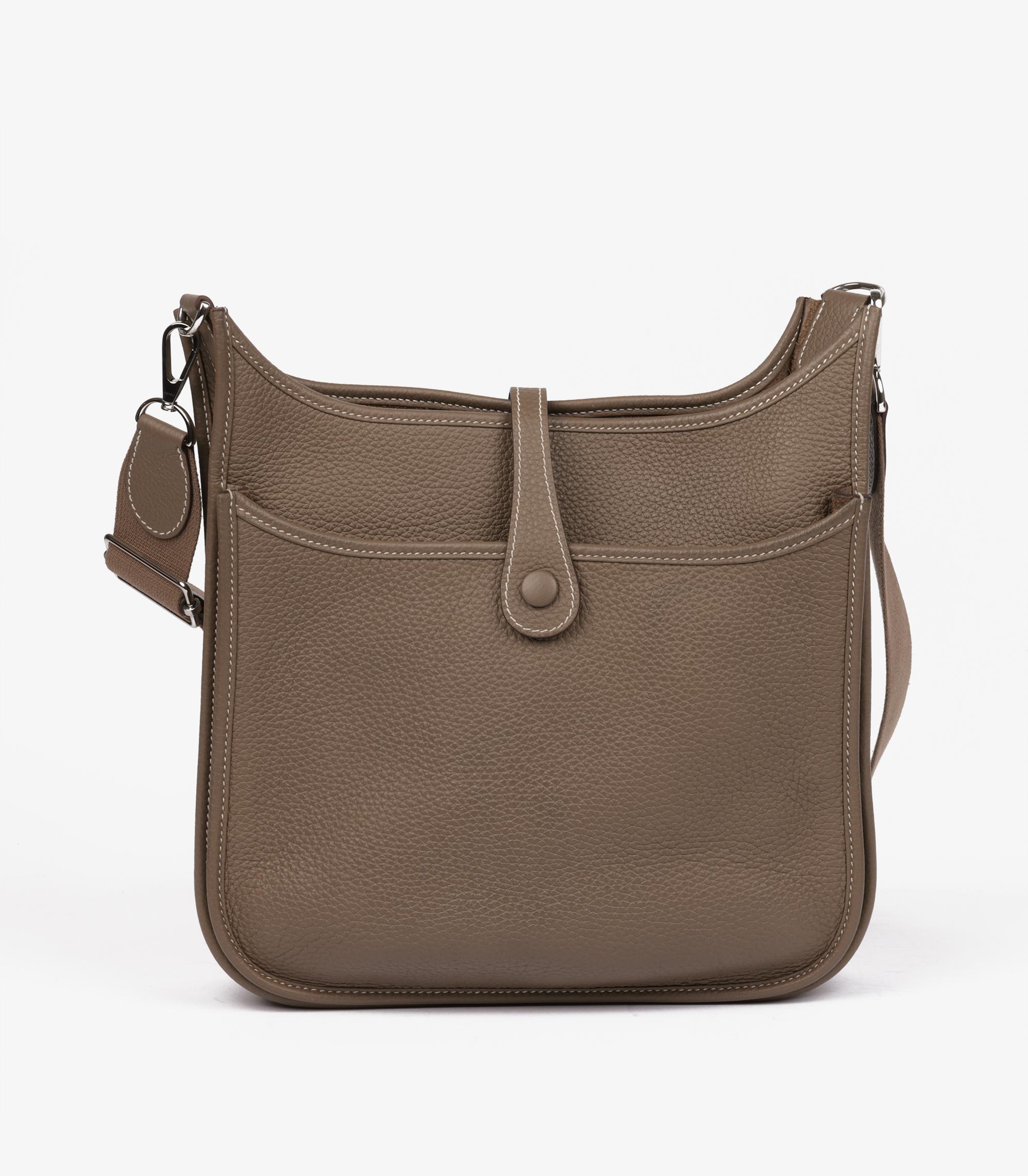 Hermès Etoupe Clemence Leather Evelyne III 29 In Excellent Condition In Bishop's Stortford, Hertfordshire