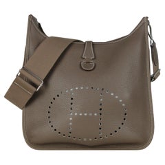Messenger Bag von Hermès Etoupe Clemence aus Leder Evelyne III 29 PM