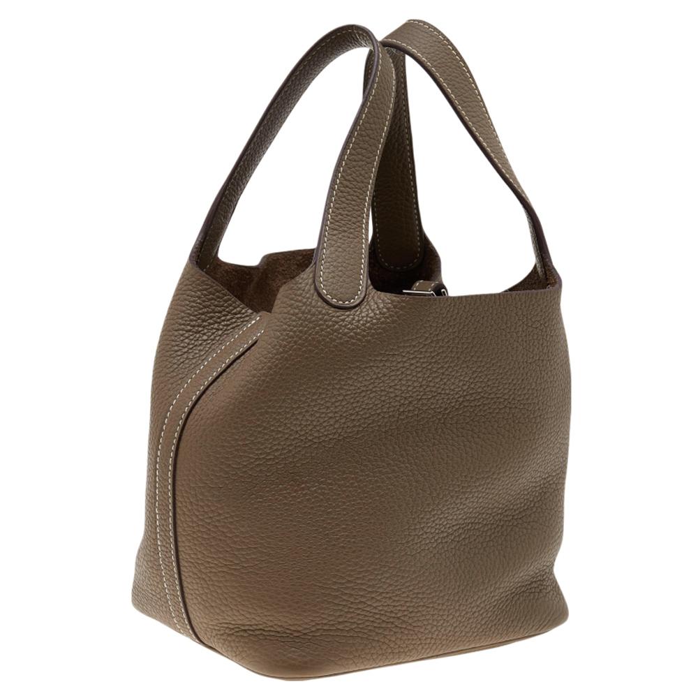 Hermes Etoupe Clemence Leather Picotin Lock PM Bag In Good Condition In Dubai, Al Qouz 2