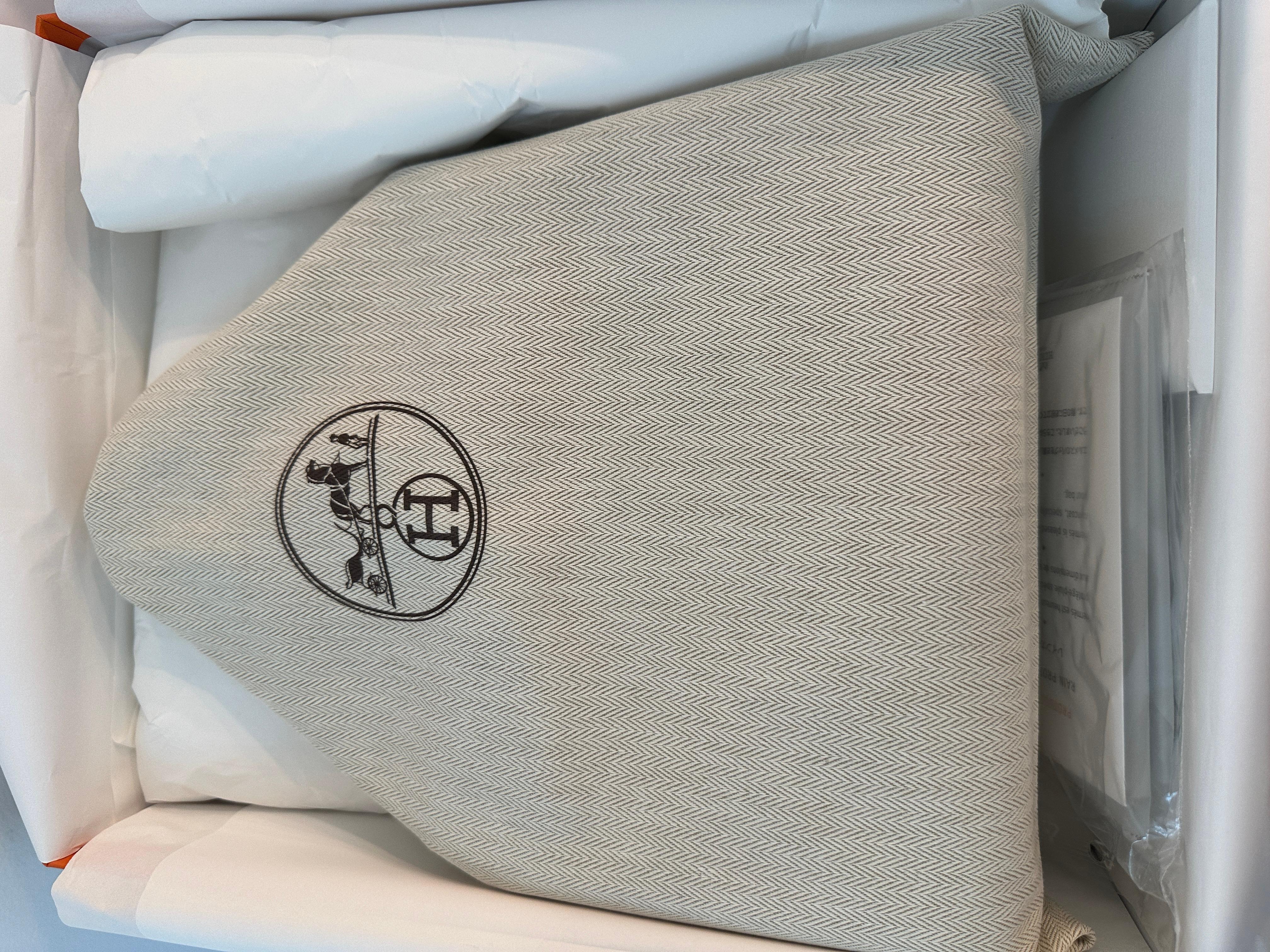 Hermes Etoupe Kelly 25  Bolso Epsom Sellier Herrajes Dorados en venta 7