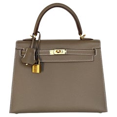 Hermes Etoupe Kelly 25  Bolso Epsom Sellier Herrajes Dorados