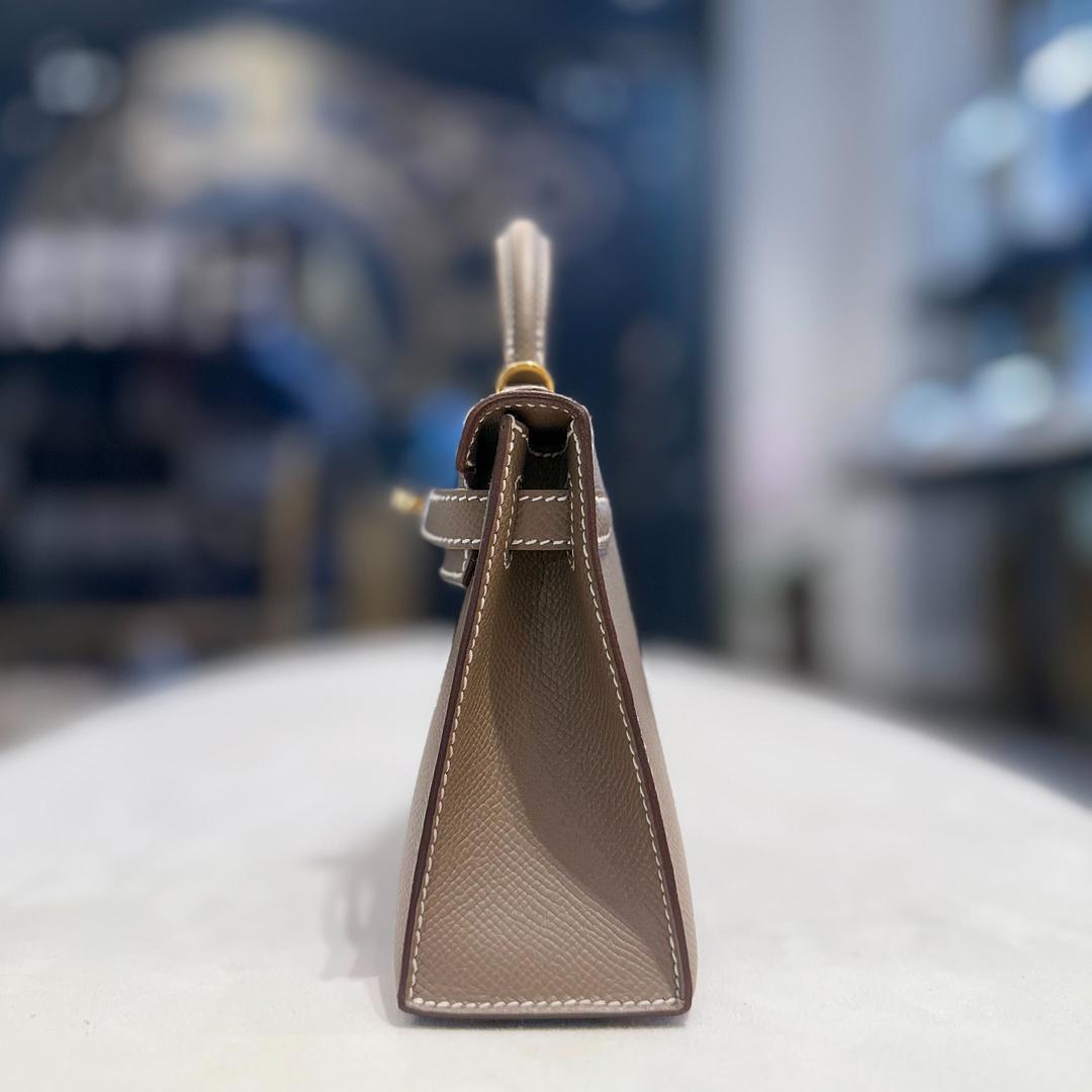 Hermès Etoupe Mini Kelly 20 Sellier Epsom Gold Hardware For Sale 1
