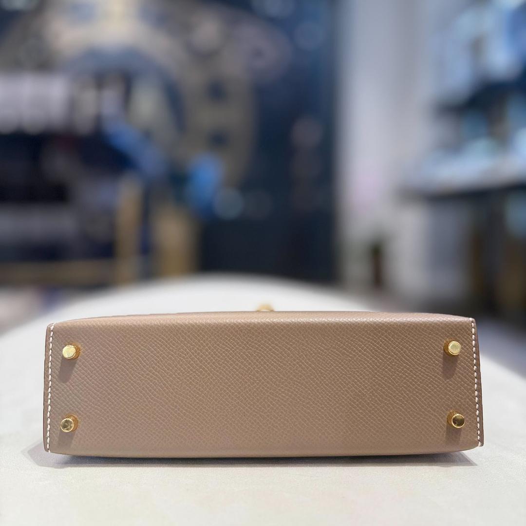 Hermès Etoupe Mini Kelly 20 Sellier Epsom Gold Hardware For Sale 2