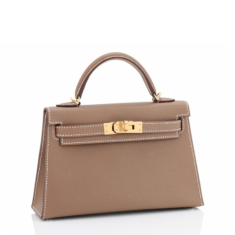Hermes Etoupe Mini Kelly 20cm Epsom Bag Gold Hardware New in Box In New Condition For Sale In New York, NY