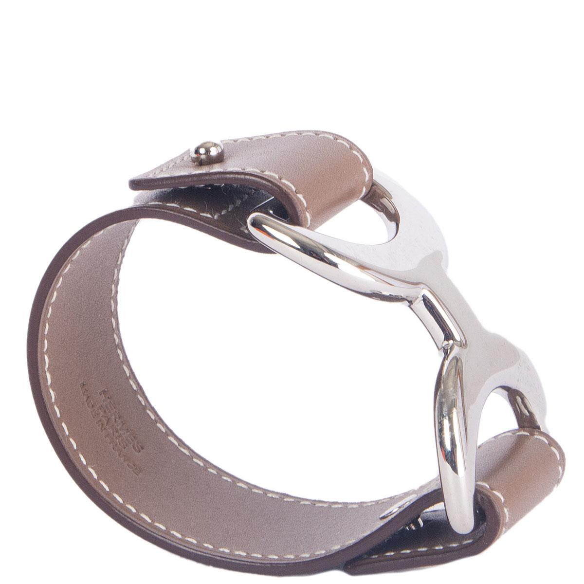 HERMES Etoupe taupe leather BABYLONE Bracelet Cuff In Excellent Condition In Zürich, CH