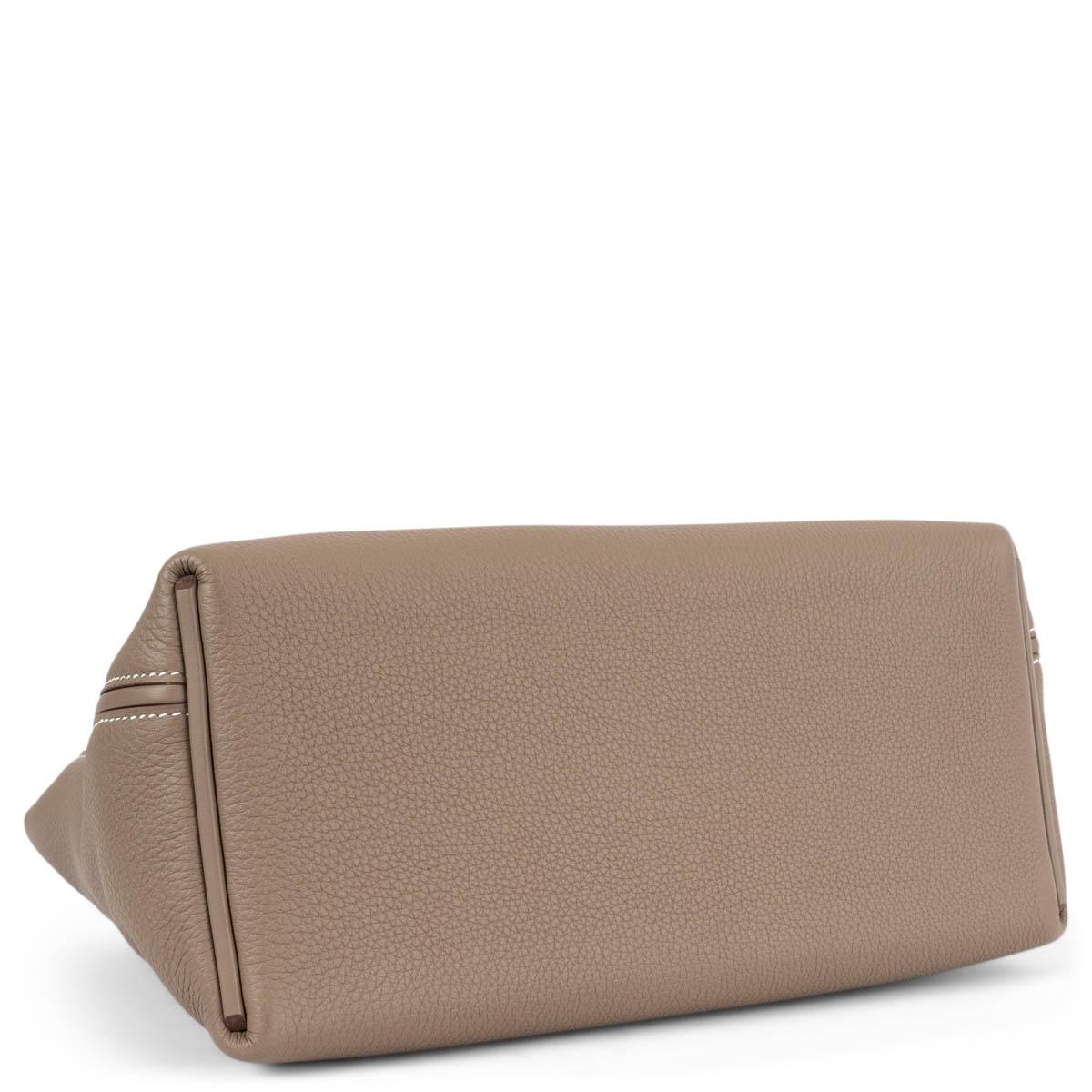 HERMES Etoupe taupe Togo & Swift leather 24/24 - 29 Shoulder Bag In Excellent Condition In Zürich, CH