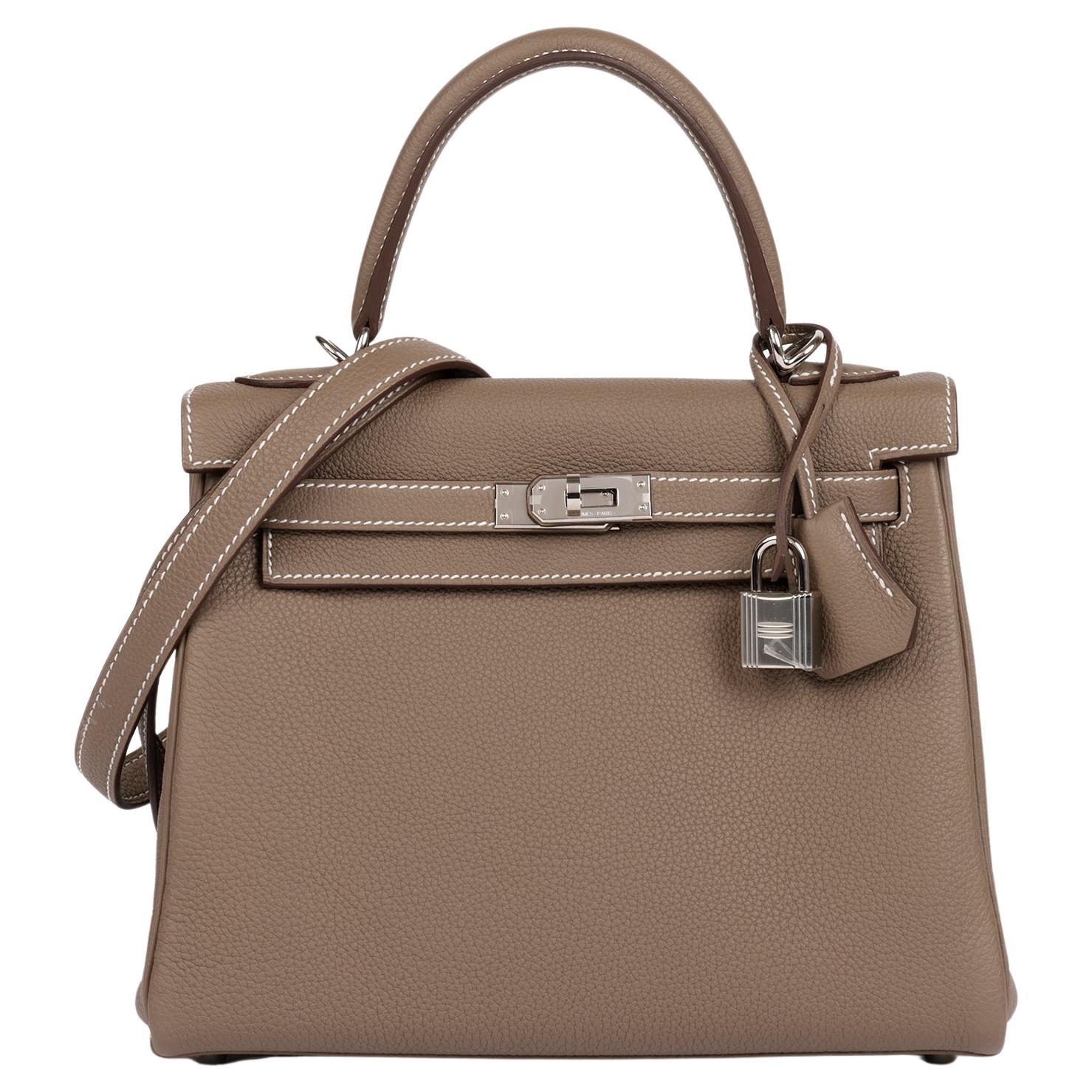 Hermès Etoupe Togo Leather Kelly 25cm Retourne im Angebot