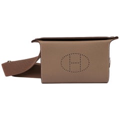 Hermès Etoupe Togo Leather Videpoches Crossbody Bag, Unisex, 2024