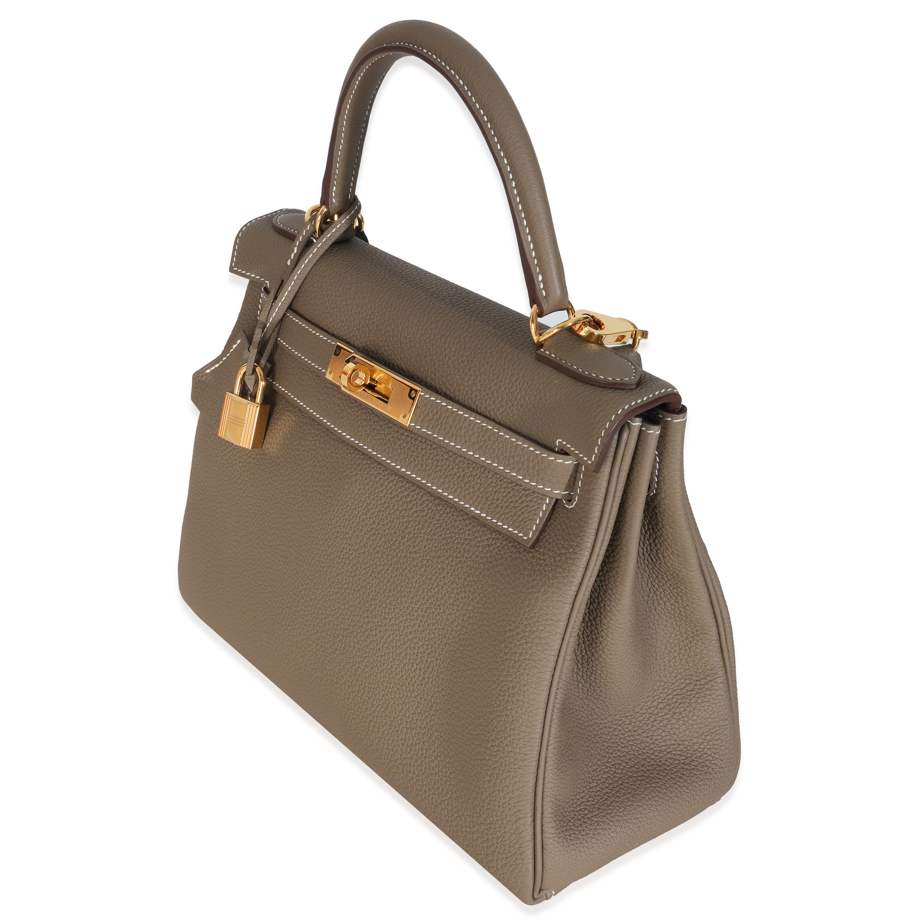 Hermès Etoupe Togo Retourne Kelly 28 GHW In Good Condition For Sale In New York, NY