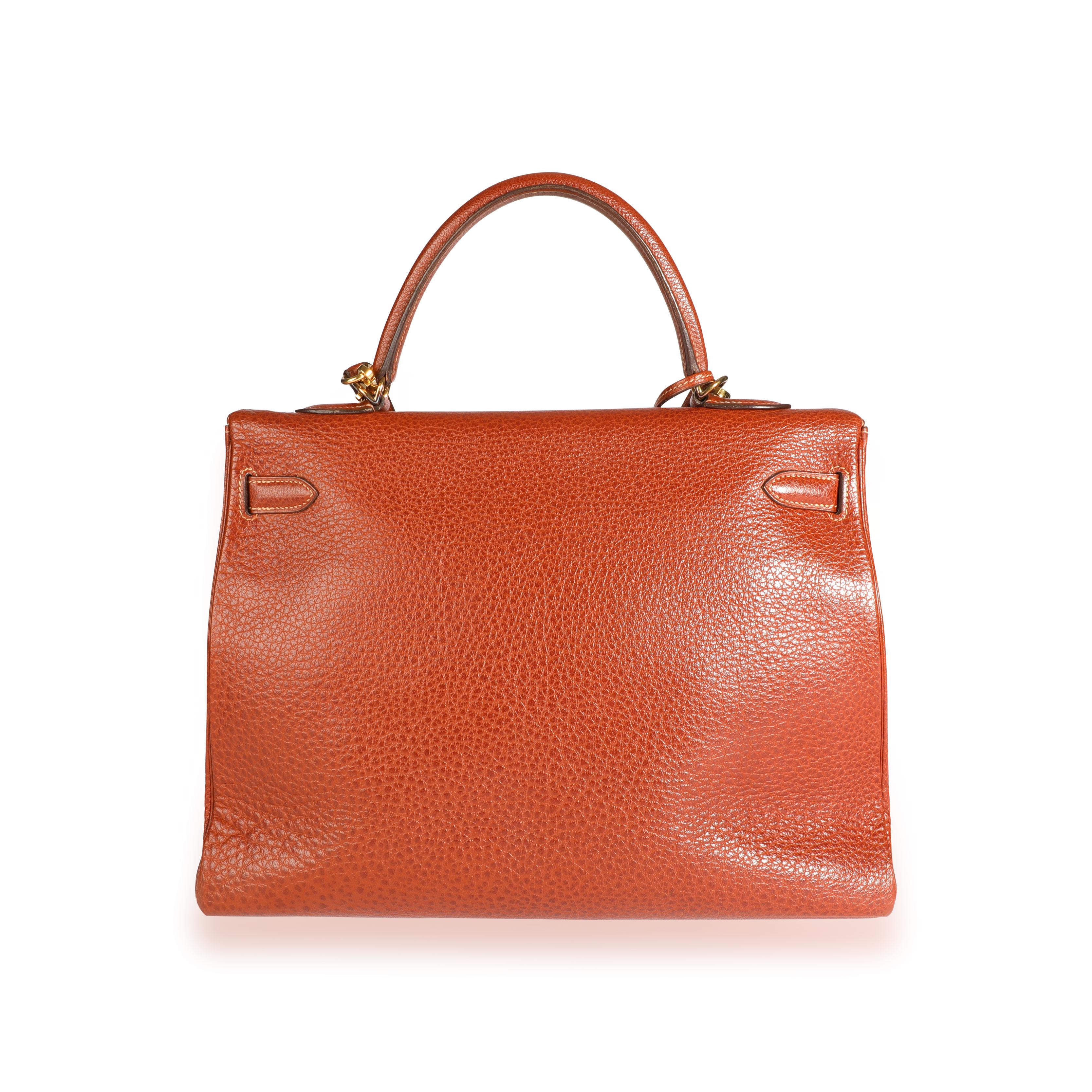 Hermès Etrusque Buffalo Leather Retourne Kelly 35 GHW In Good Condition In New York, NY