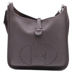 Borsa a tracolla Hermès Evelyn III 29 in pelle Clemence marrone