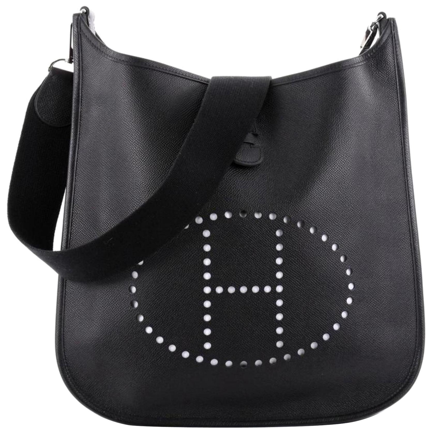 Hermès Evelyne 12he0103 Black Leather Messenger Bag For Sale