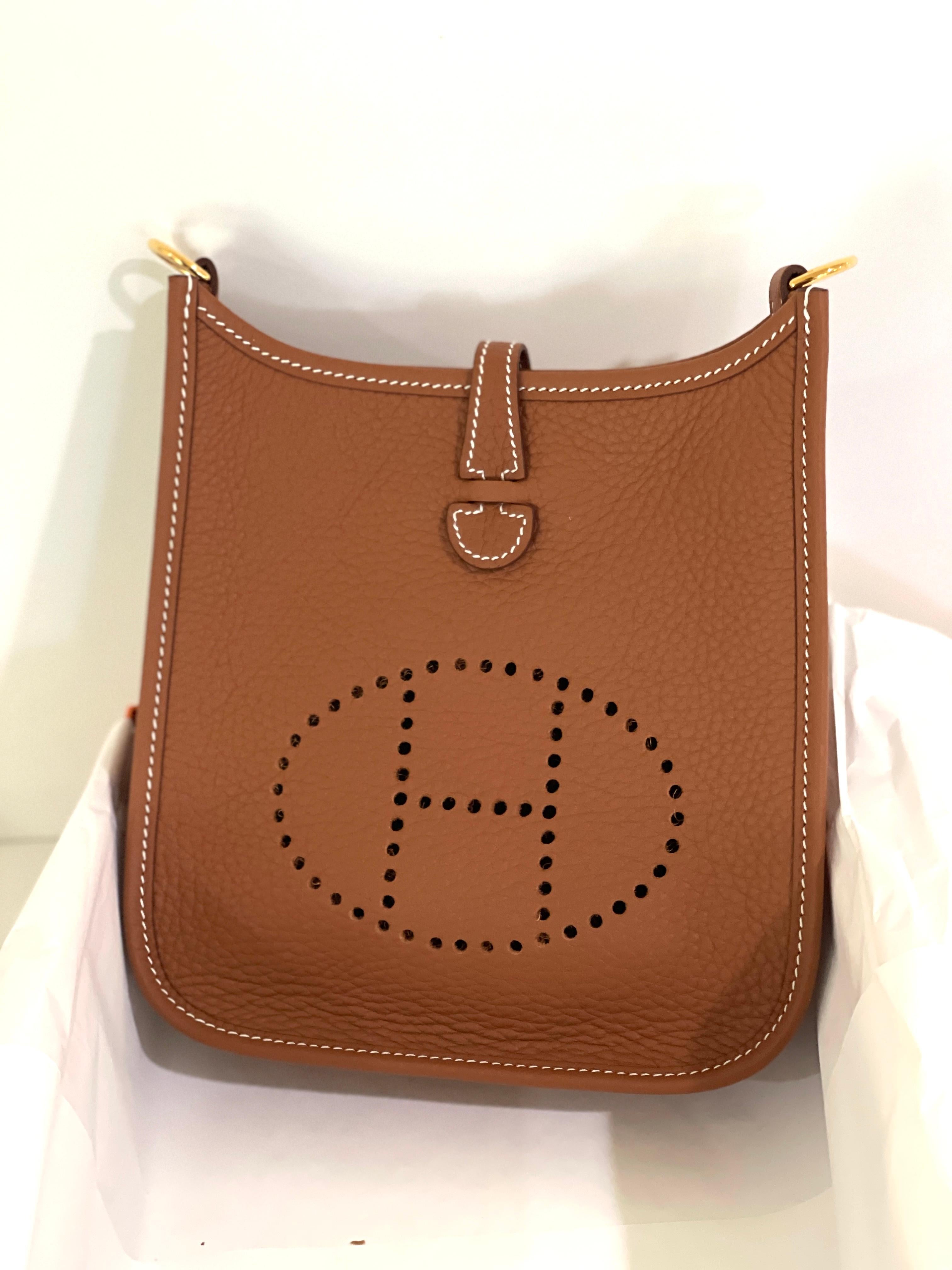 Women's or Men's Hermès Evelyne 16 TPM Gold Bag Gold Hardware RARE