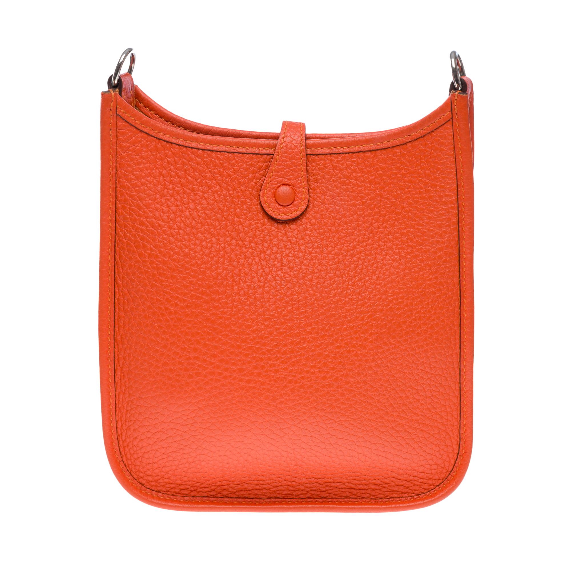 Hermès Evelyne 16 TPM Umhängetasche aus Leder Taurillon Clemence Orange feu, SHW im Zustand „Hervorragend“ in Paris, IDF