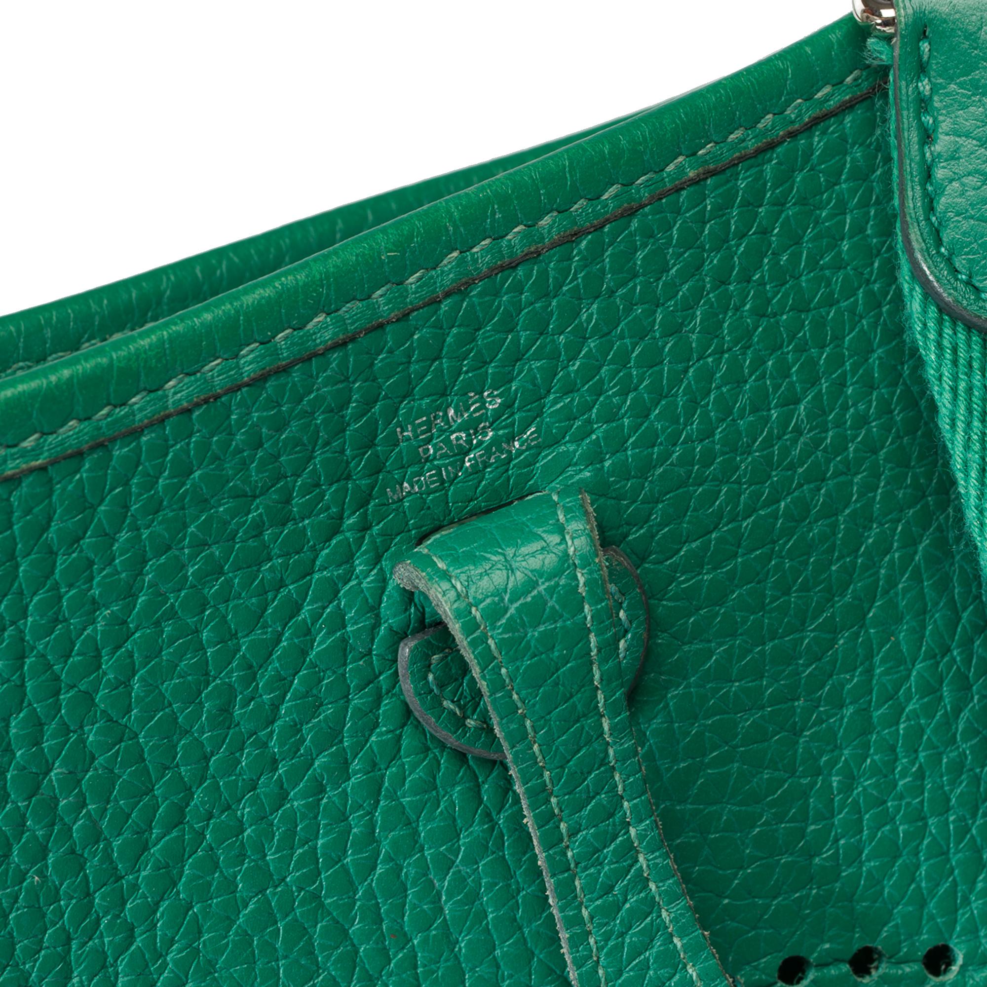 Hermès Evelyne 16 TPM shoulder bag in Vert Jade Taurillon Clemence leather, PHW For Sale 1