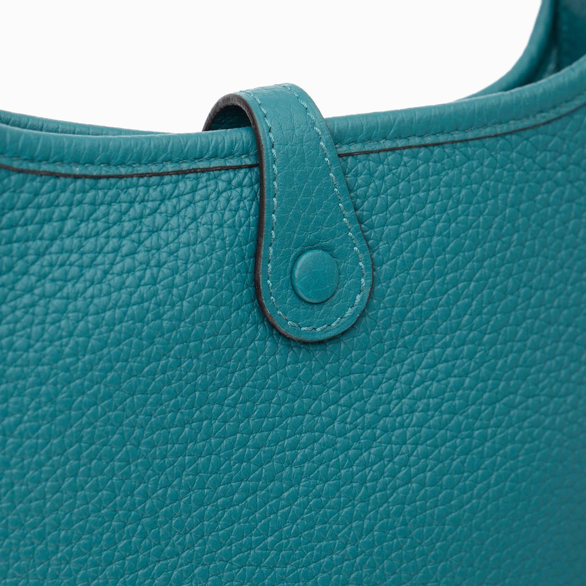 Hermes Evelyne 16cm Vert Bosphore Clemence Piel Herrajes Dorados en venta 5