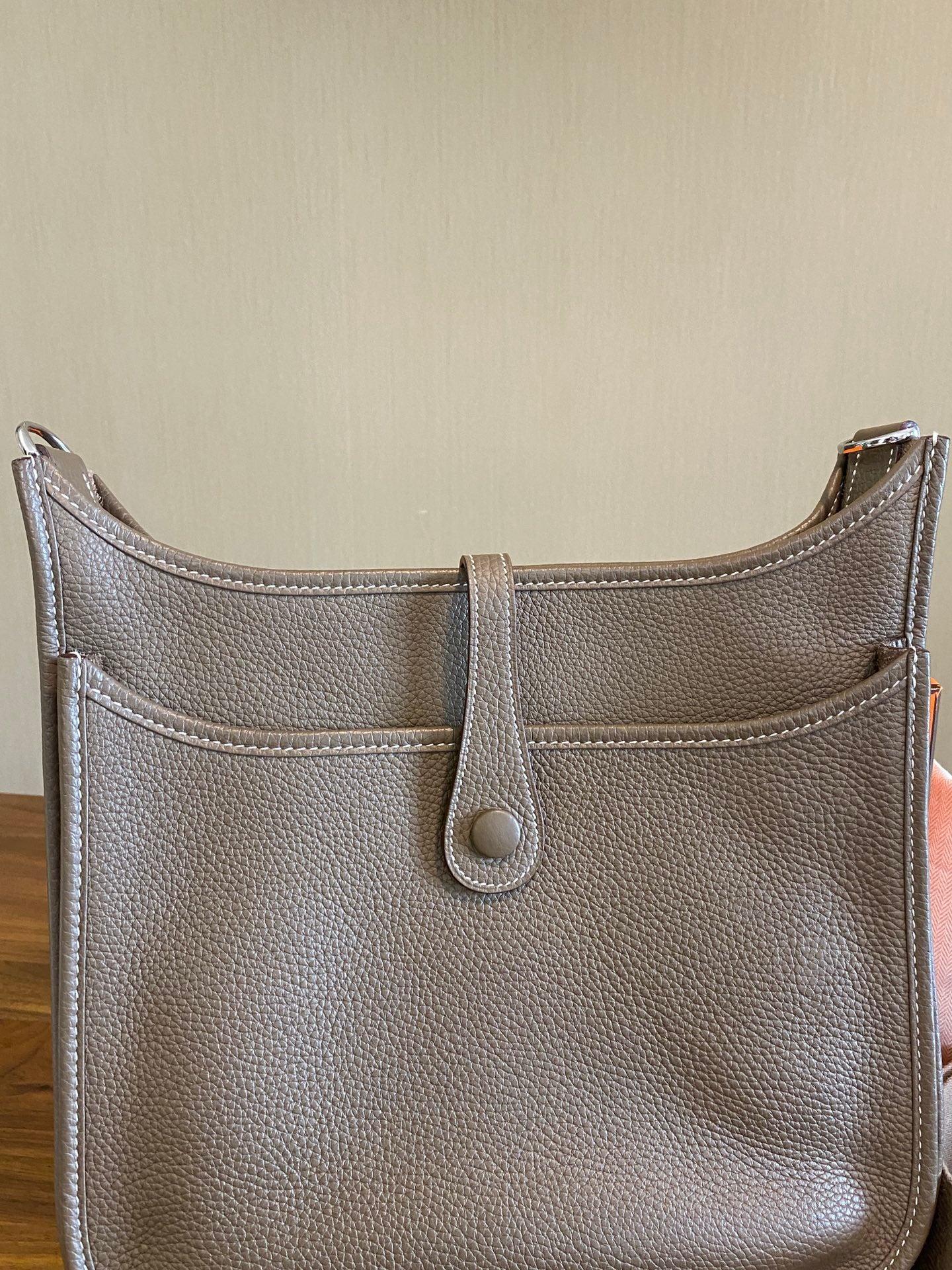 Hermes Evelyne 29 Large Crossbody Bag Grey with Strap For Sale 6