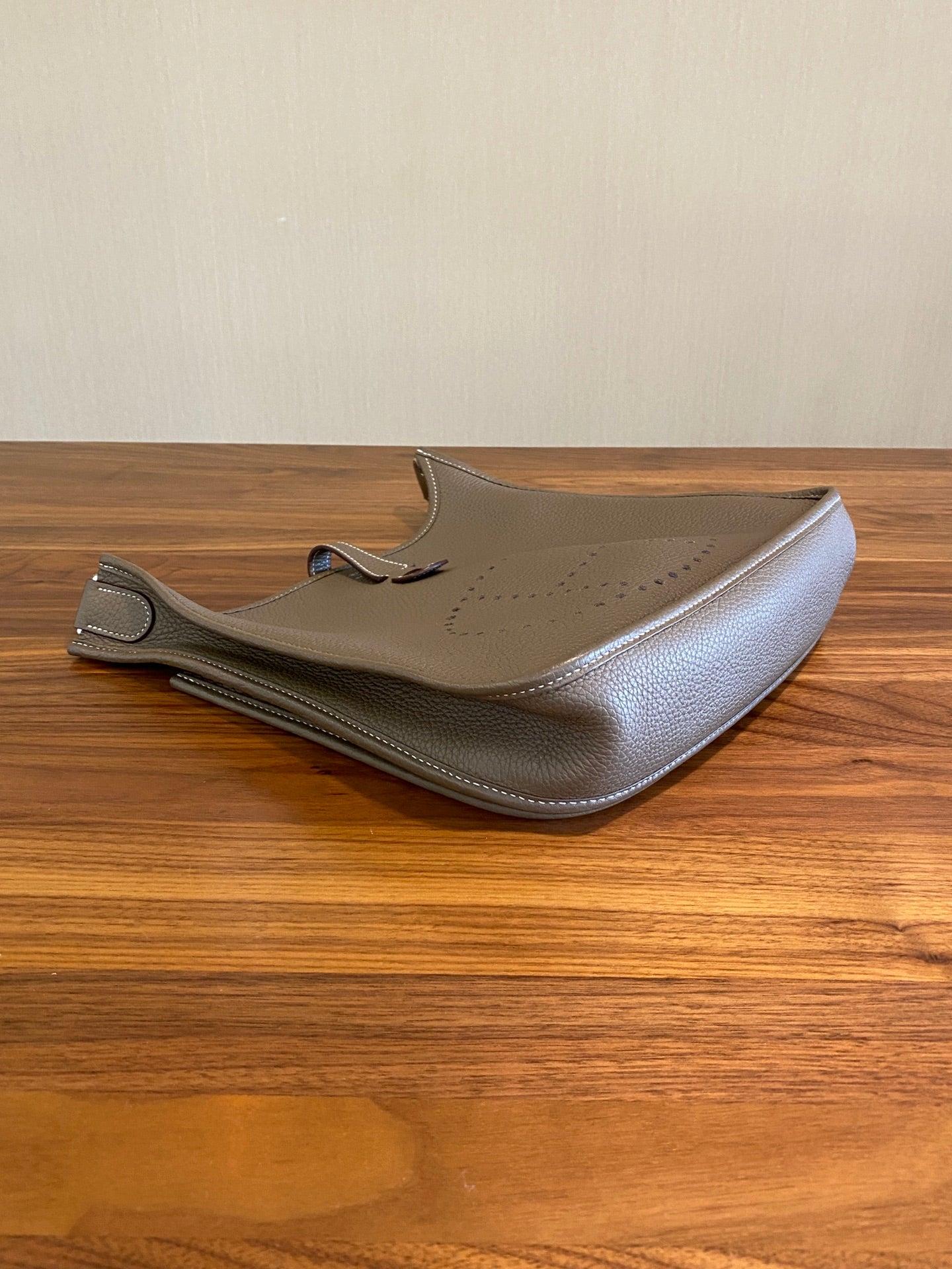Hermes Evelyne 29 Large Crossbody Bag Grey with Strap For Sale 8