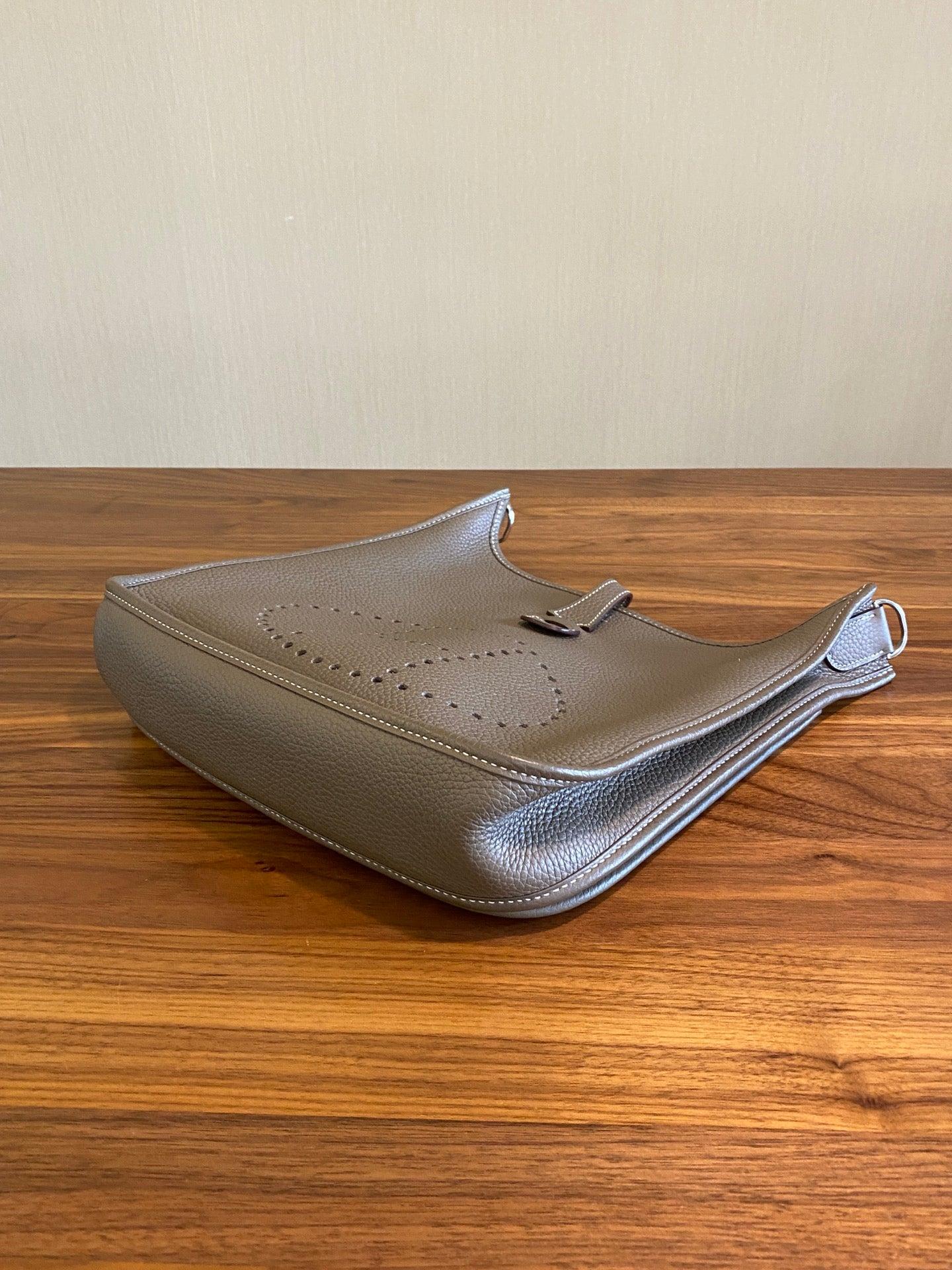 Hermes Evelyne 29 Large Crossbody Bag Grey with Strap For Sale 9
