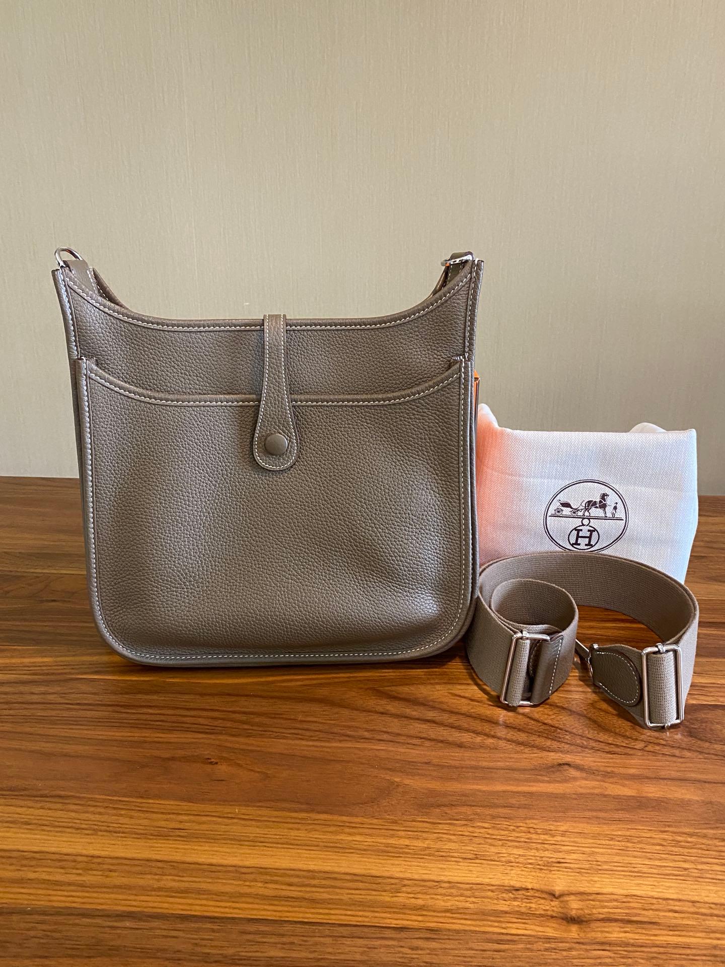 Gray Hermes Evelyne 29 Large Crossbody Bag Grey with Strap For Sale
