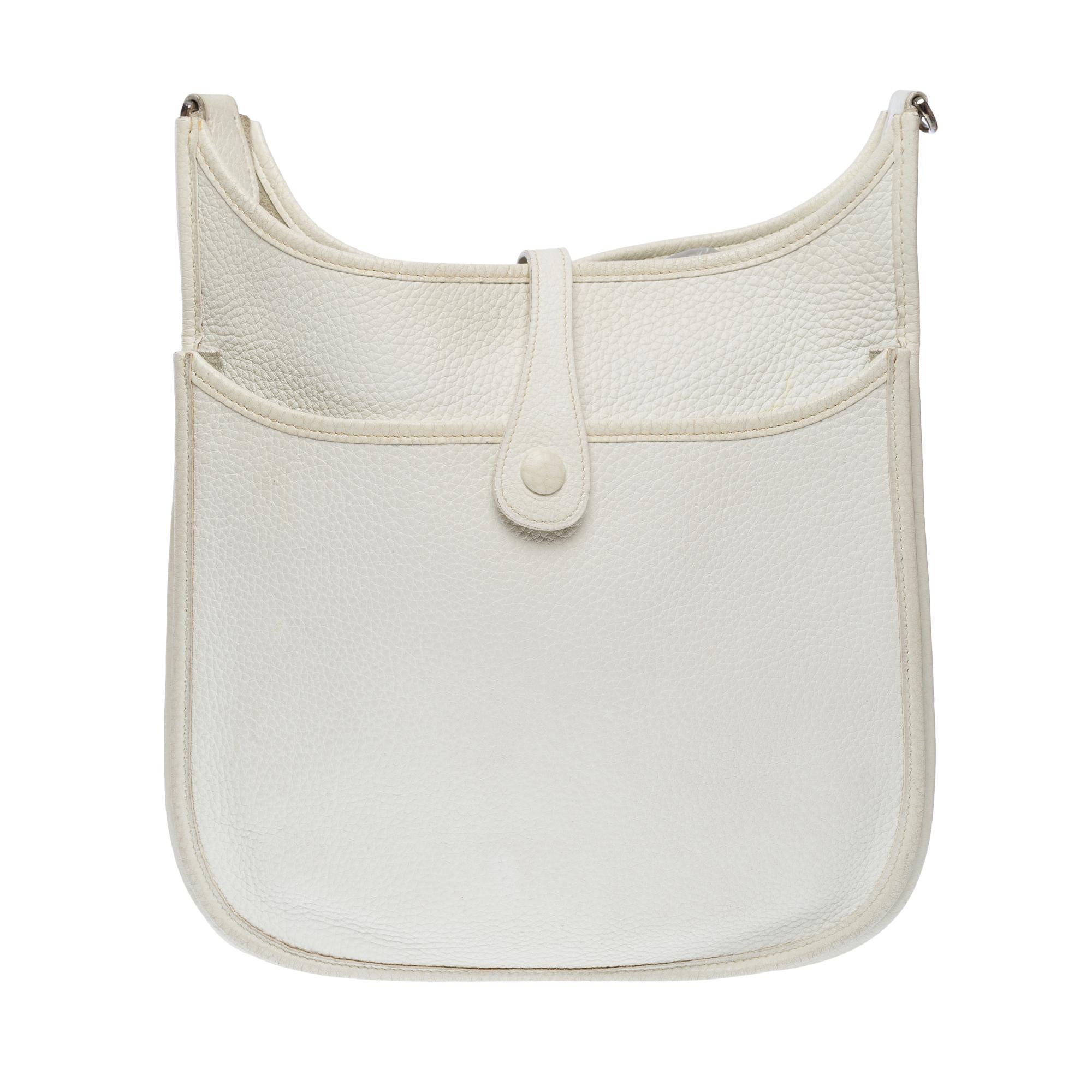 Gray Hermès Evelyne 29  shoulder bag in White Togo Calf leather, PHW For Sale