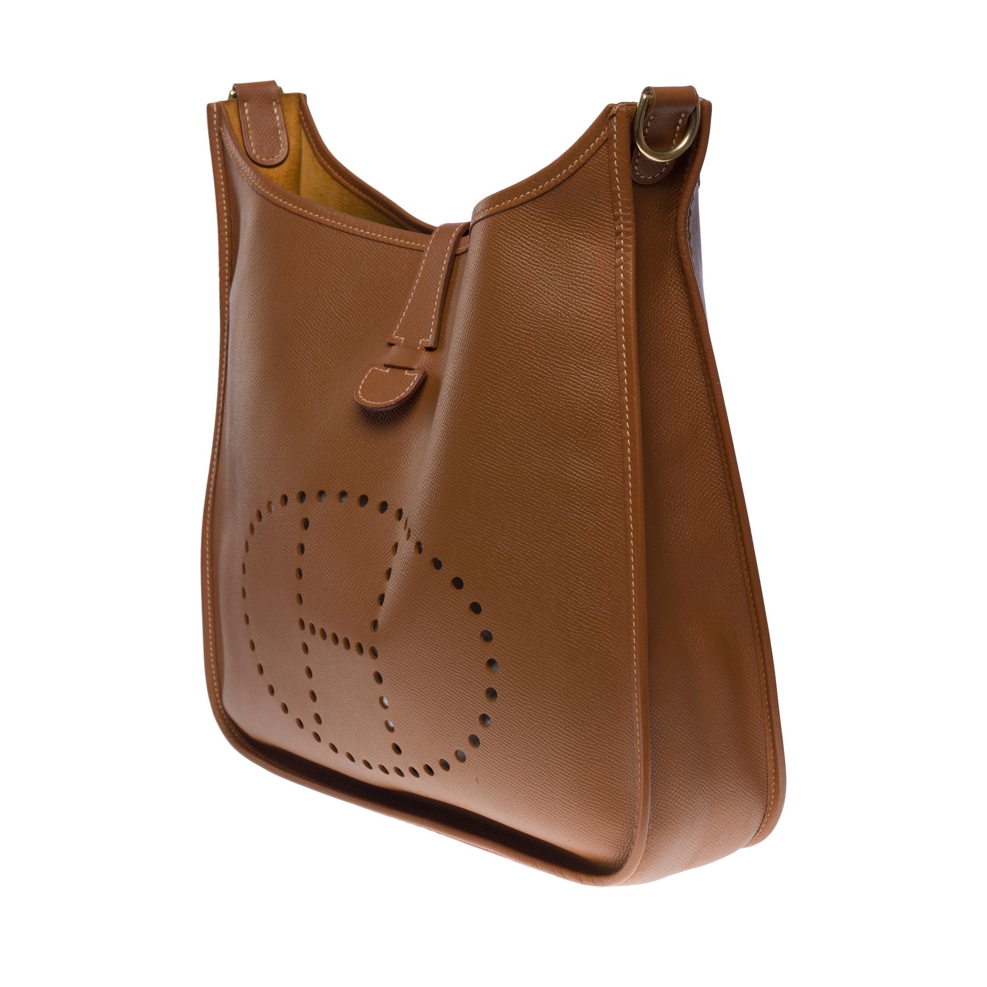 Hermès Evelyne 33 (GM) Umhängetasche aus Courchevel Camel Leder, GHW im Zustand „Gut“ in Paris, IDF