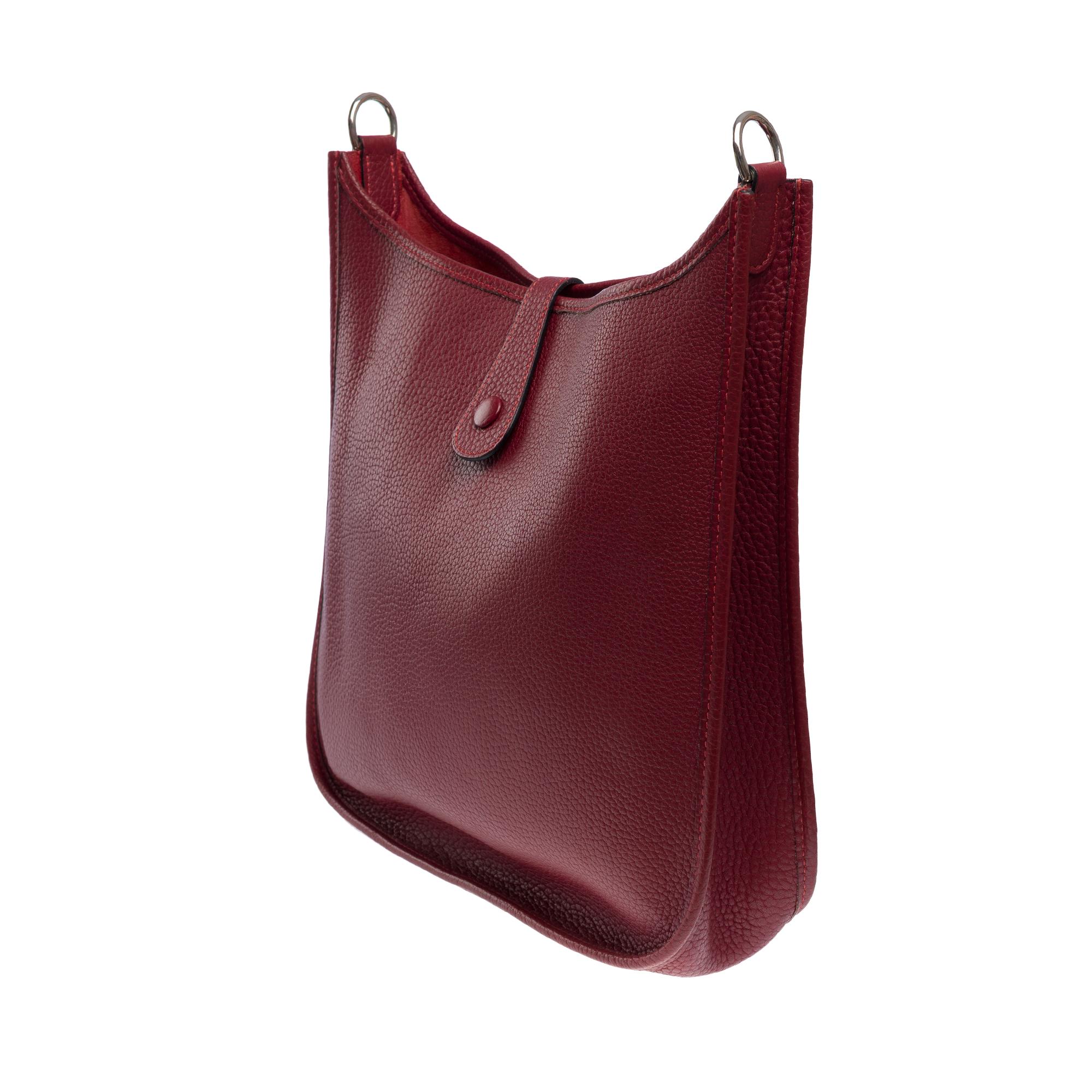 Sac à bandoulière Hermès Evelyne 33 (GM) en cuir de veau Rouge H Fjord, PHW en vente 1