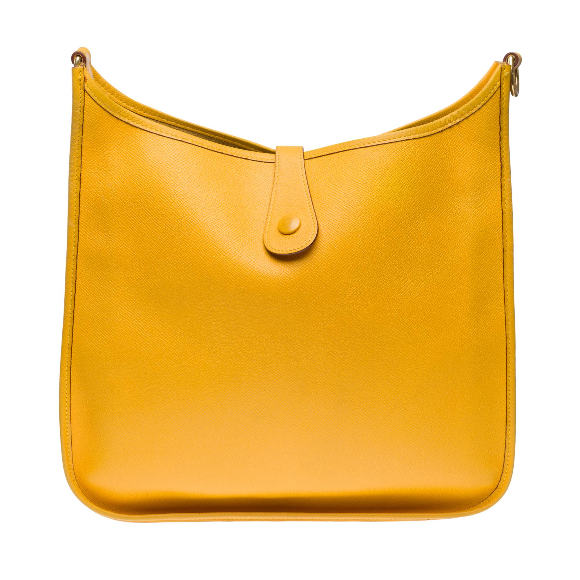 Hermès Evelyne 33 (GM)  shoulder bag in Yellow Gold Courchevel leather, GHW In Good Condition In Paris, IDF
