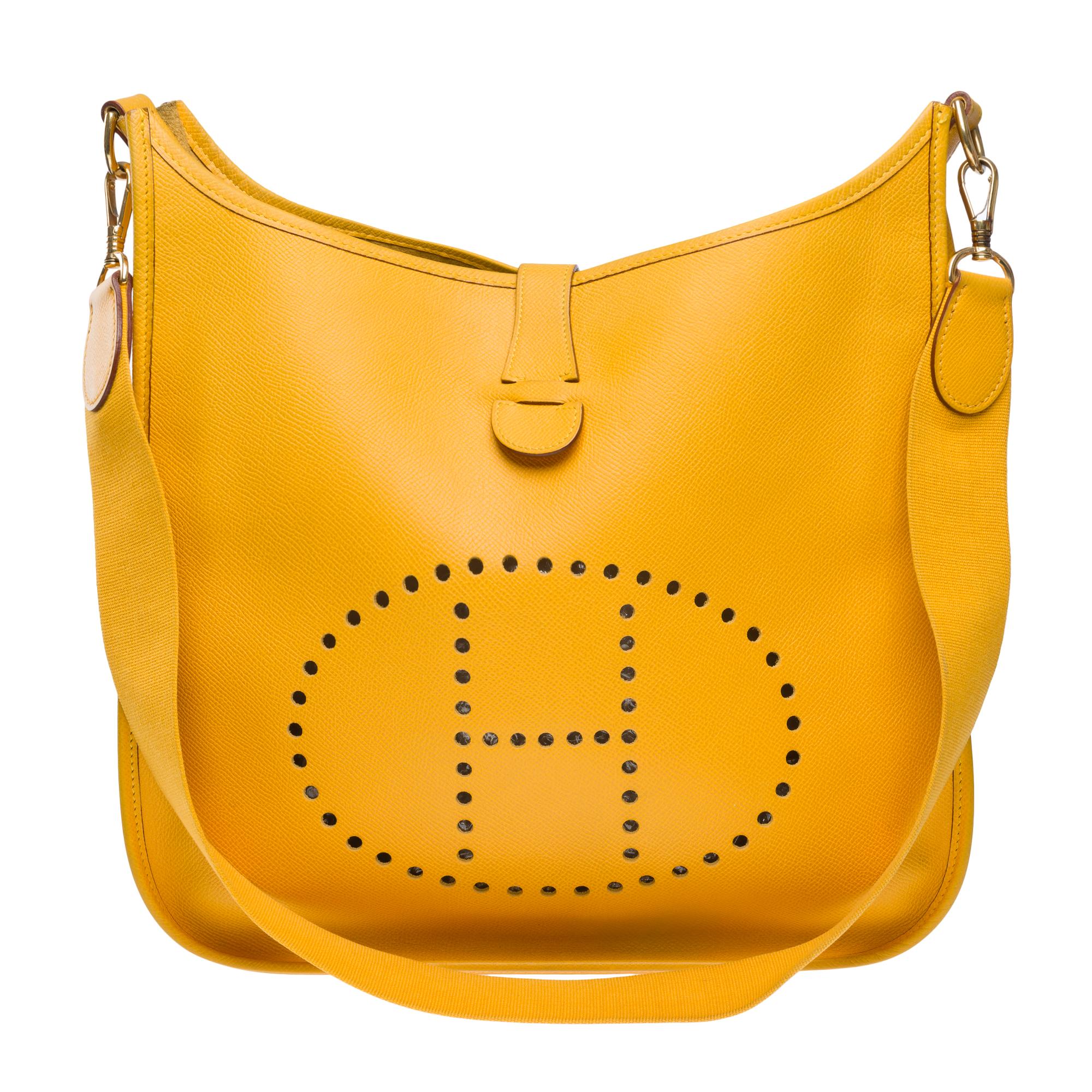 Hermès Evelyne 33 (GM)  shoulder bag in Yellow Gold Courchevel leather, GHW 5