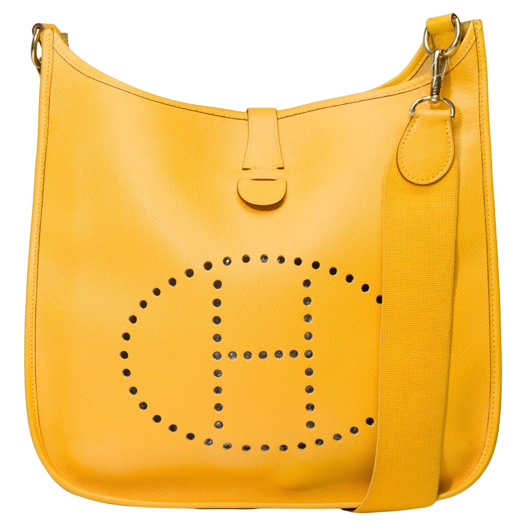 Hermès Evelyne 33 (GM)  shoulder bag in Yellow Gold Courchevel leather, GHW