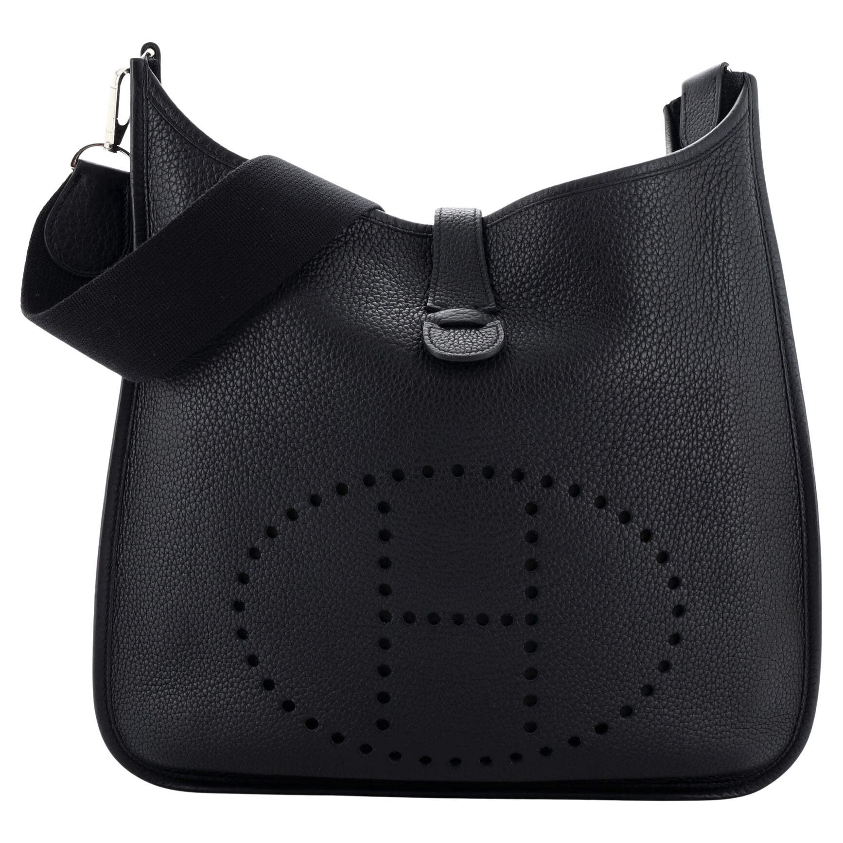 HM 26S EVELYNE BAG 23MM IN WINE RED GRAINED CALFSKIN main image 1