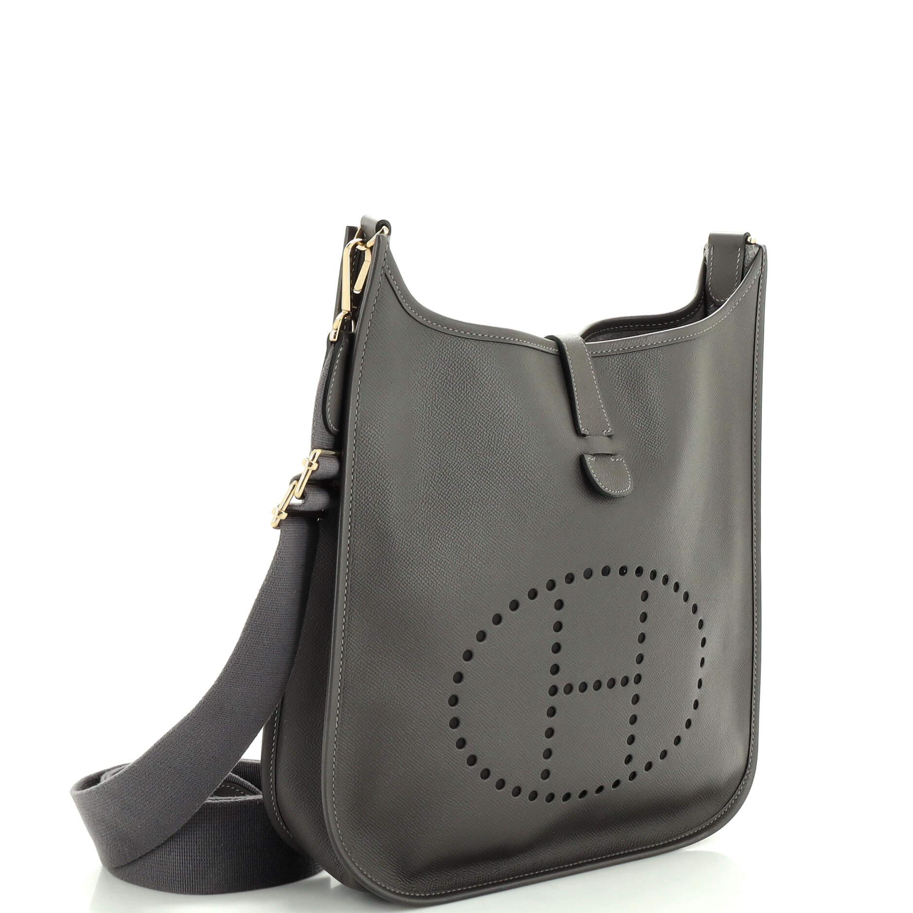 Hermes Evelyne Bag Gen III Epsom GM In Good Condition For Sale In NY, NY