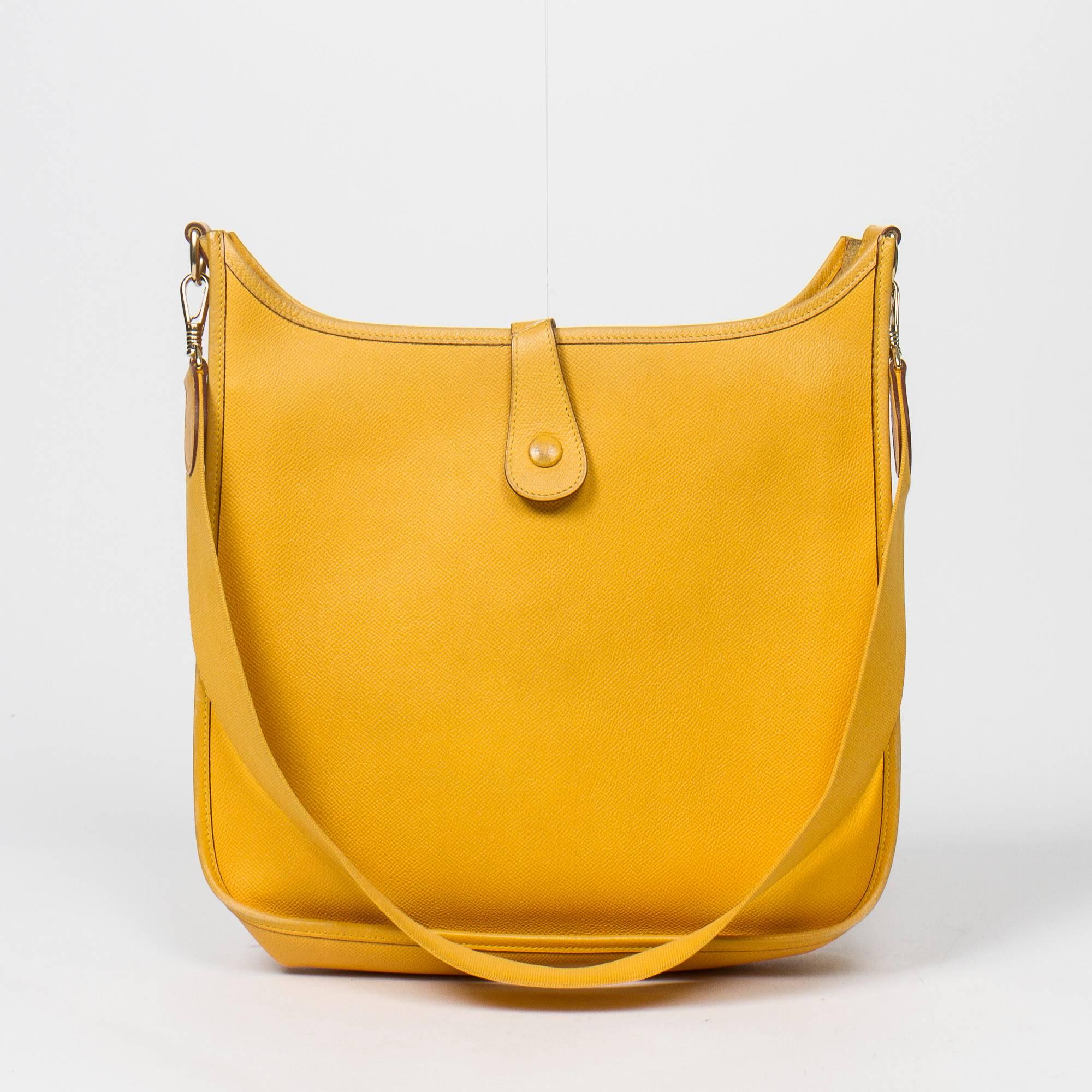 HERMES Evelyne GM in yellow Courchevel leather In Excellent Condition In Dublin, IE