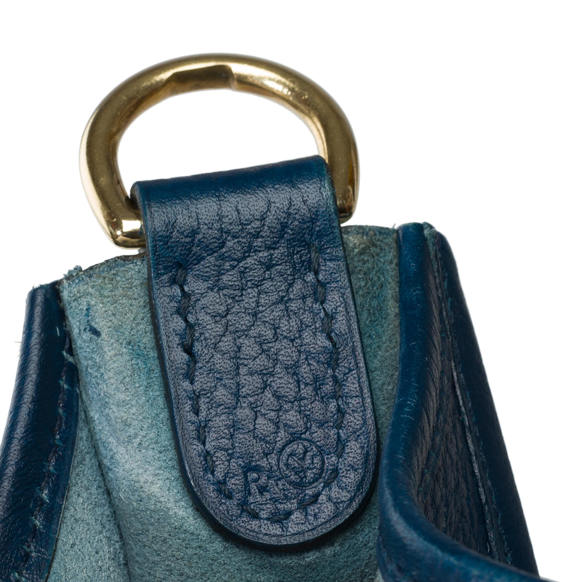 Hermès Evelyne GM  shoulder bag in Navy Blue Taurillon Clemence leather, GHW For Sale 5