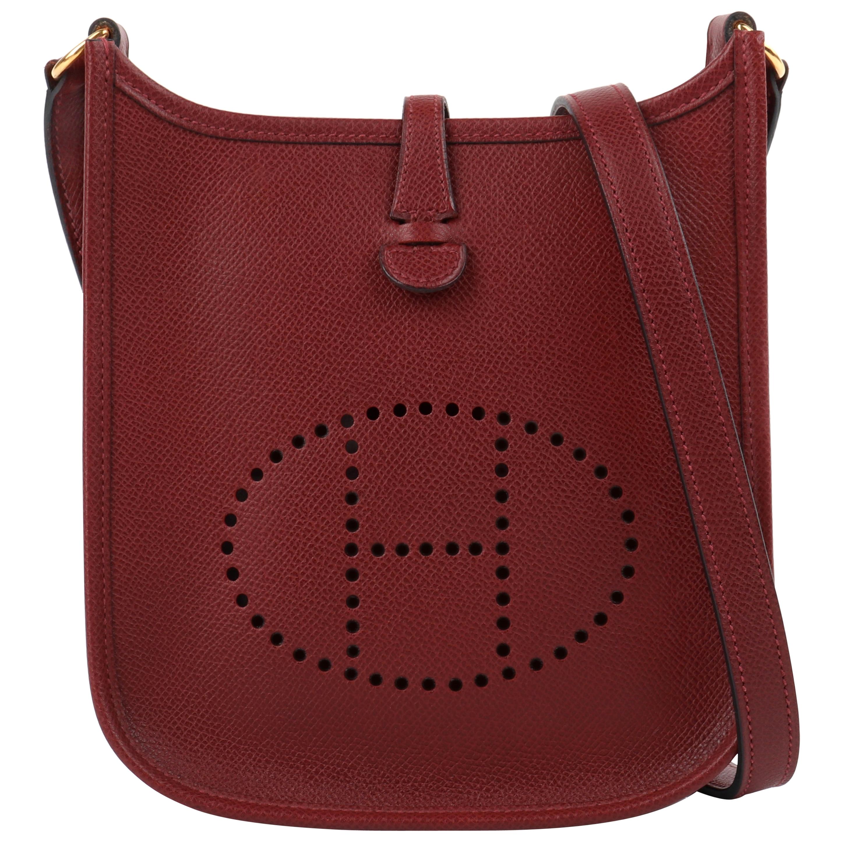 HERMES "Evelyne I" 2004 Rouge Clemence Leather Perforated Logo Shoulder Bag TPM