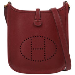 HERMES "Evelyne I" 2004 Rouge Clemence Leather Perforated Logo Shoulder Bag TPM