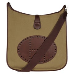 Hermes Evelyne II TGM 40 Bolso cruzado de piel verde oliva toile ébano marrón