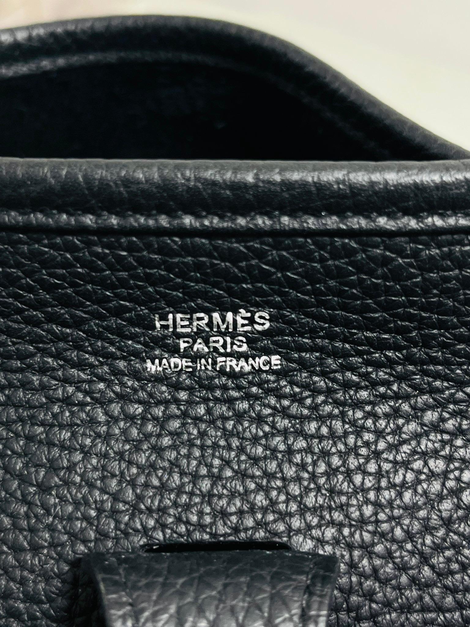 Hermes Evelyne III 29 Leather Bag 3