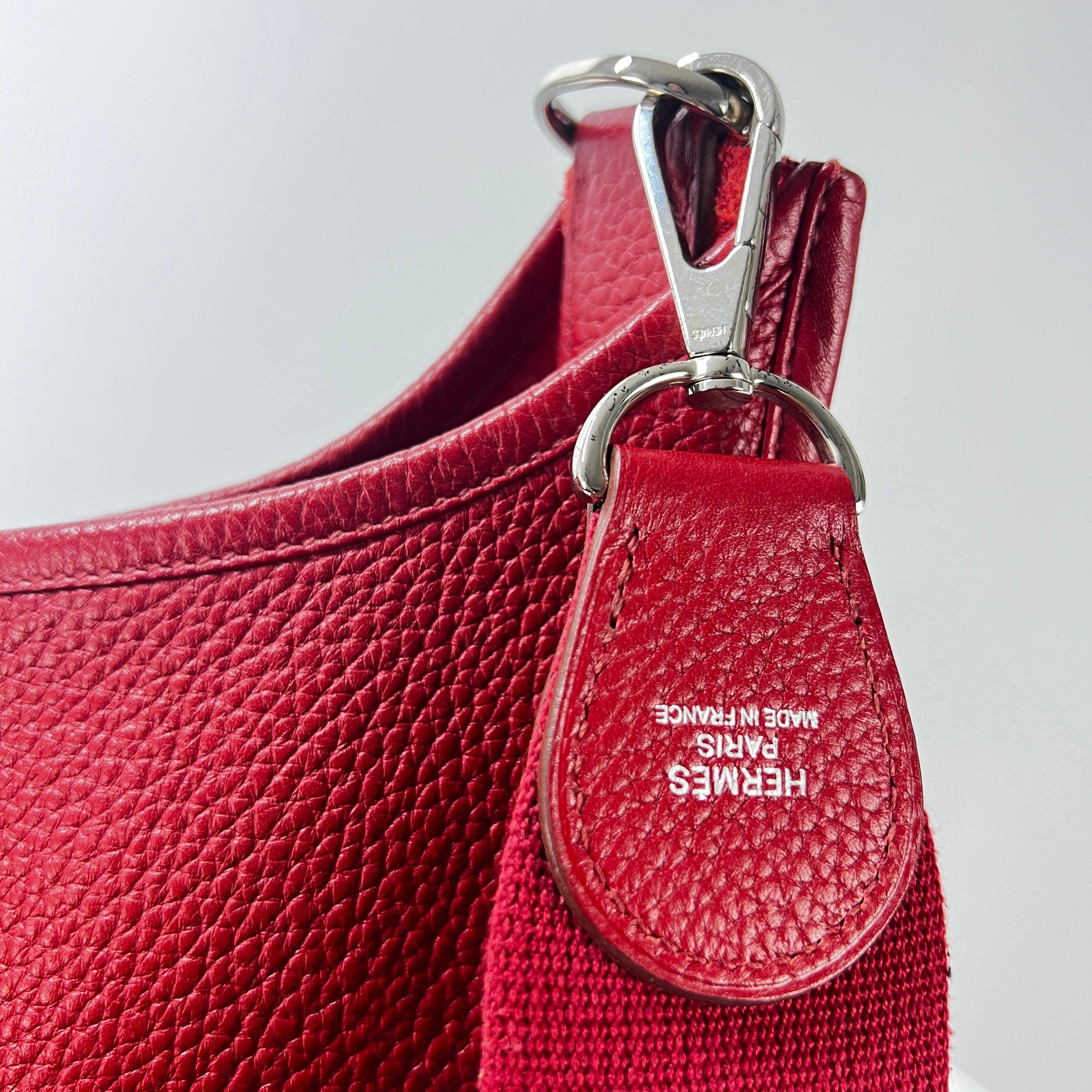 Hermès Evelyne III Crossbody Clemence Leather Red Palladium 2013 en vente 6