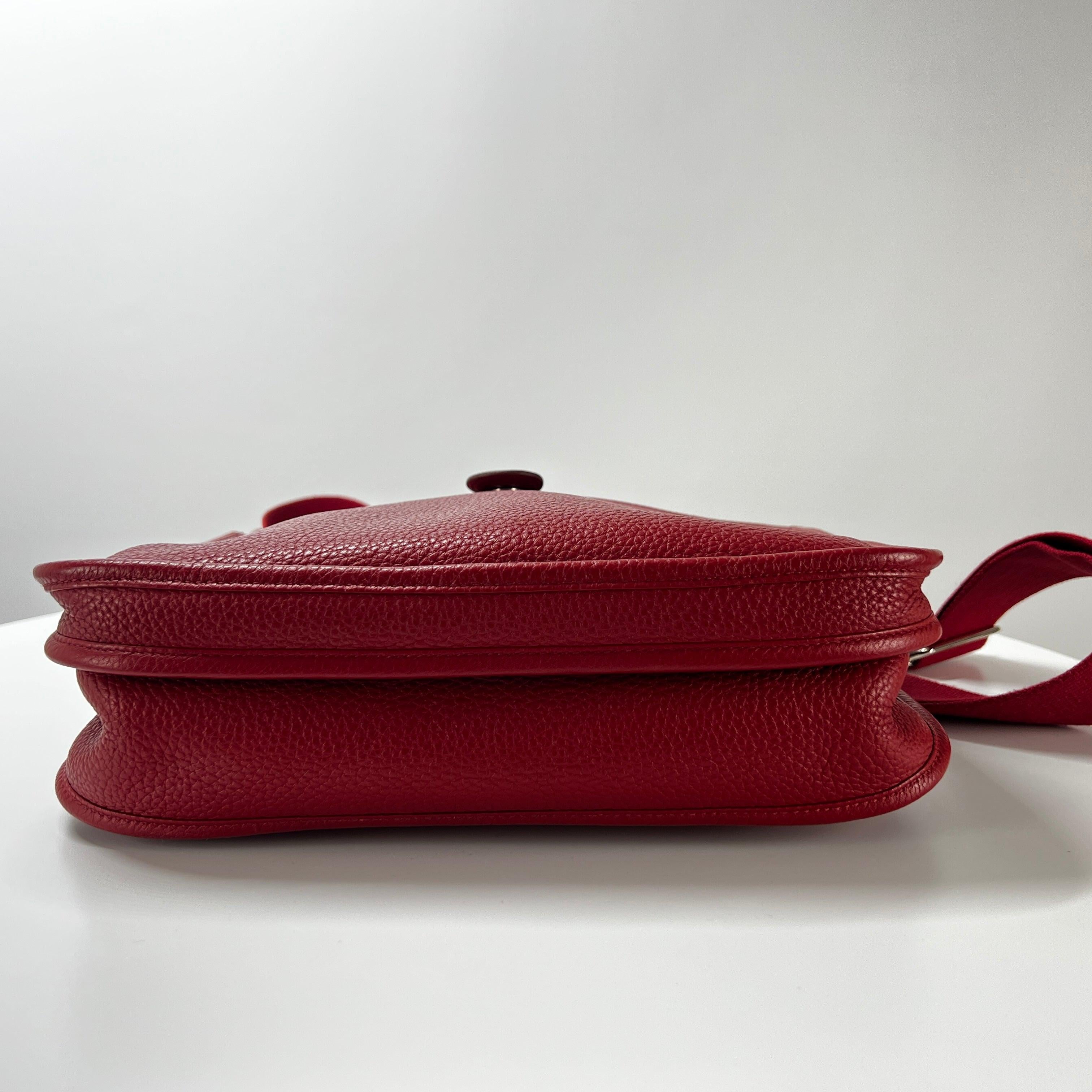 Hermès Evelyne III Crossbody Clemence Leather Red Palladium 2013 en vente 3