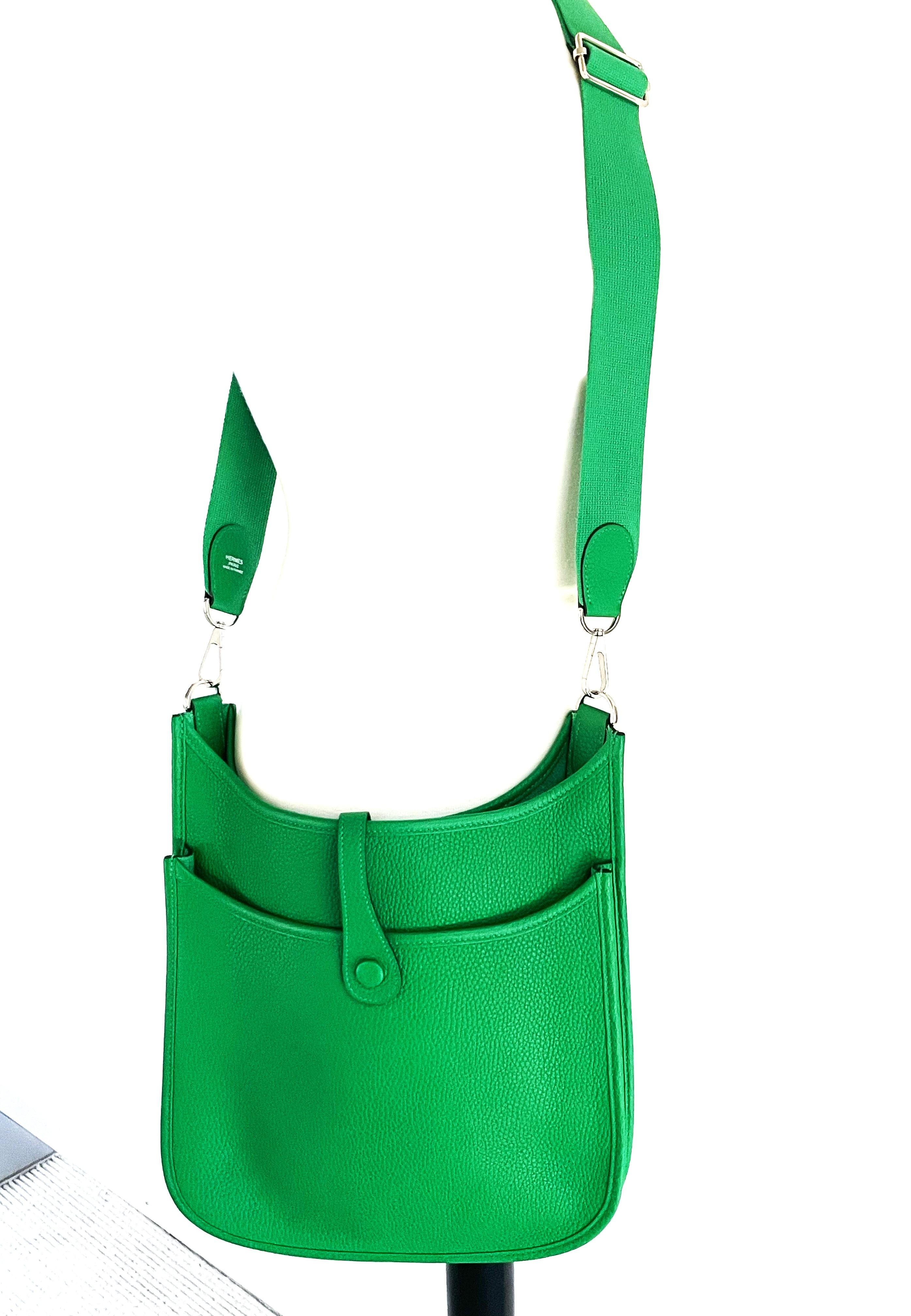 Women's or Men's HERMÉS EVELYNE III SHOULDER BAG, Togo leather, green/bambo, PM , stamp 2004
