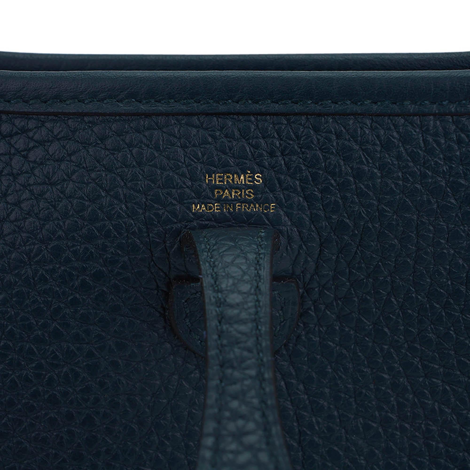 Hermes Evelyne III TPM Vert Rousseau Crossbody Bag Gold Clemence For Sale 2