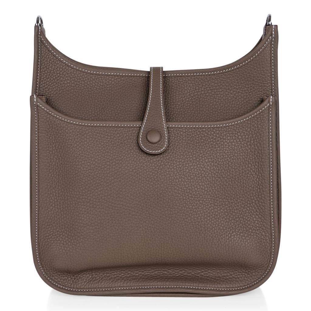 Hermes Evelyne PM Bag Etoupe Clemence Palladium Hardware New w/Box In New Condition In Miami, FL