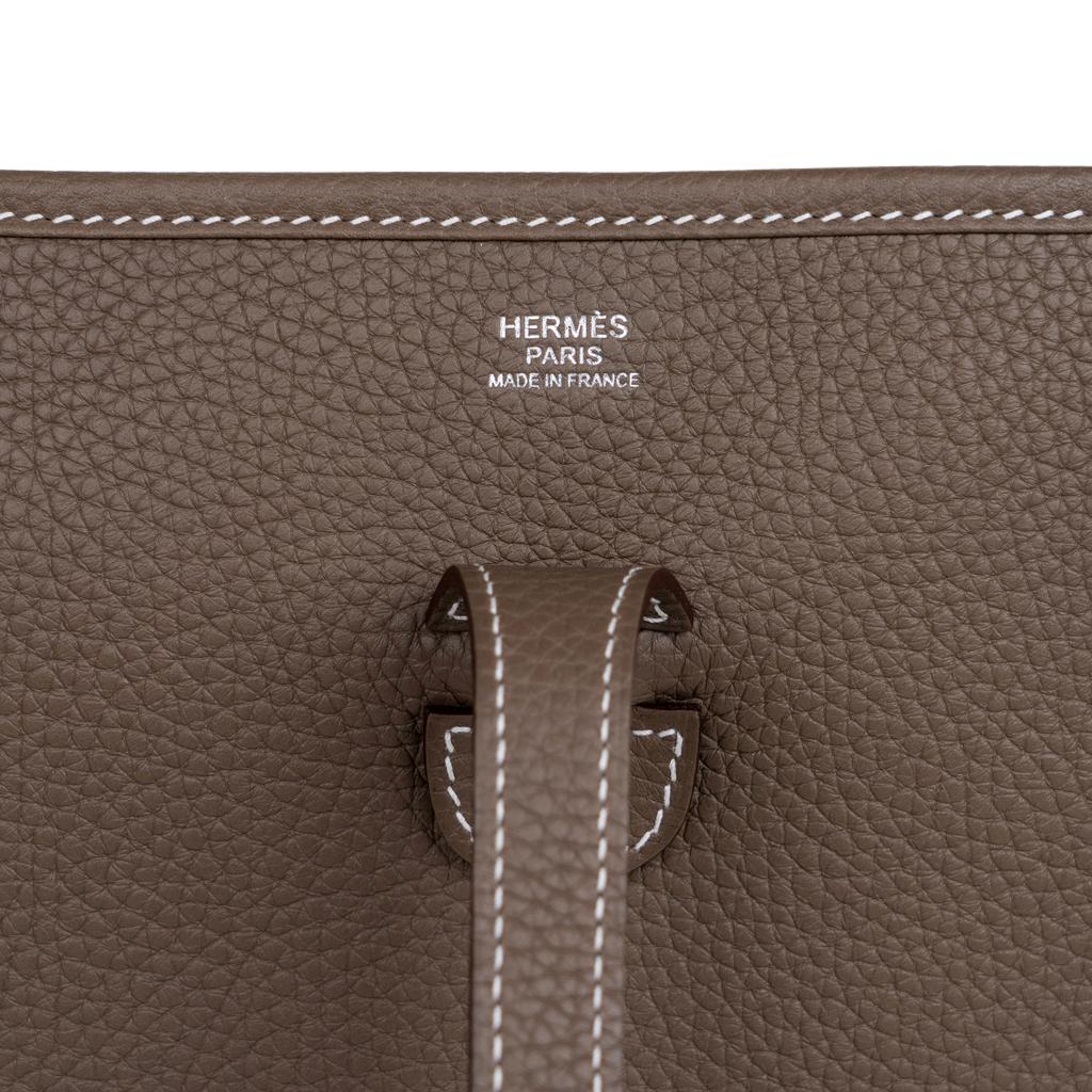 Women's  Hermes Evelyne PM Bag Etoupe Clemence Palladium Hardware 