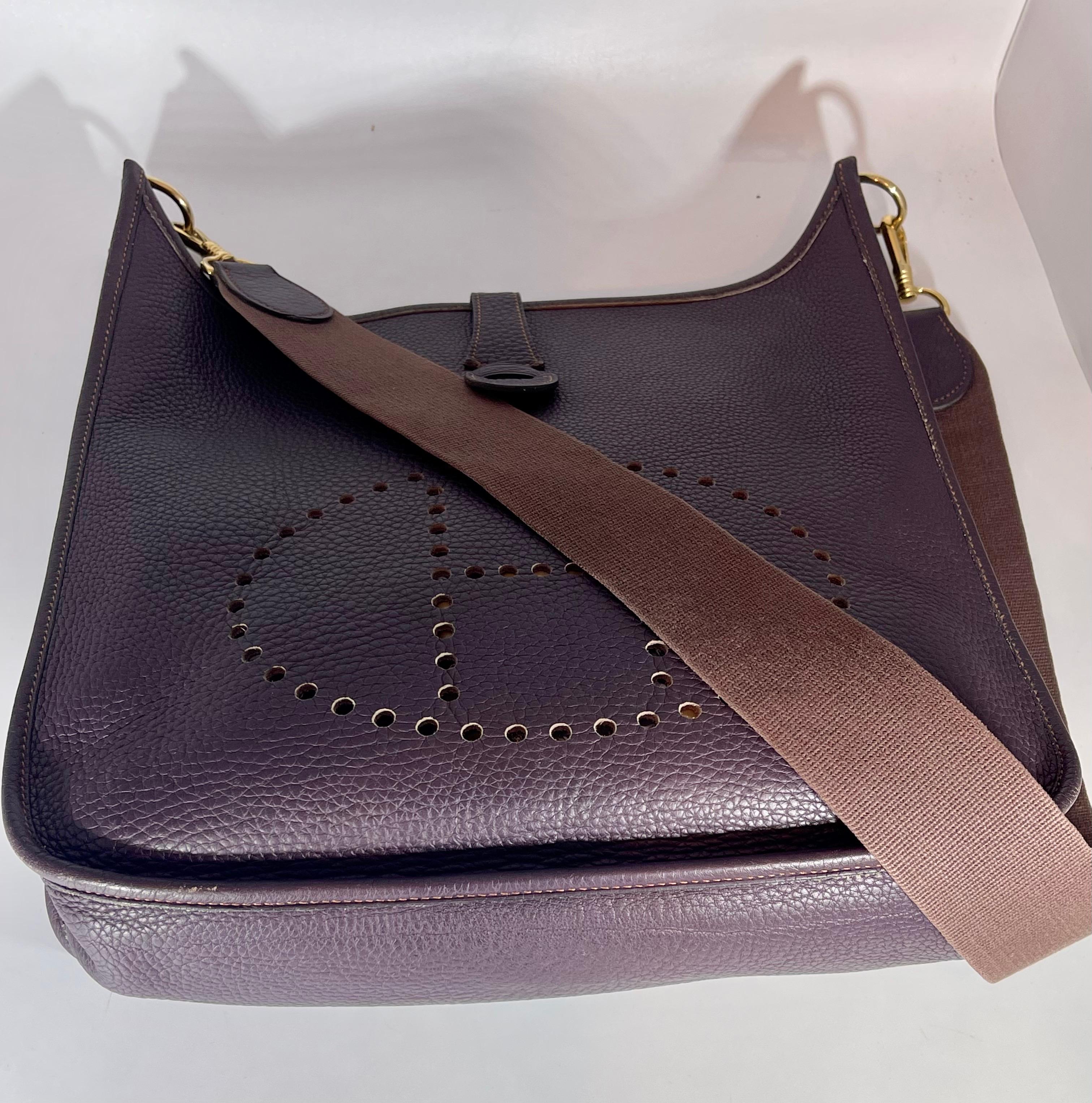 Hermès Evelyne Pm Dunkelbraun / Schokolade Leder Cross Body Bag wie neu im Angebot 1
