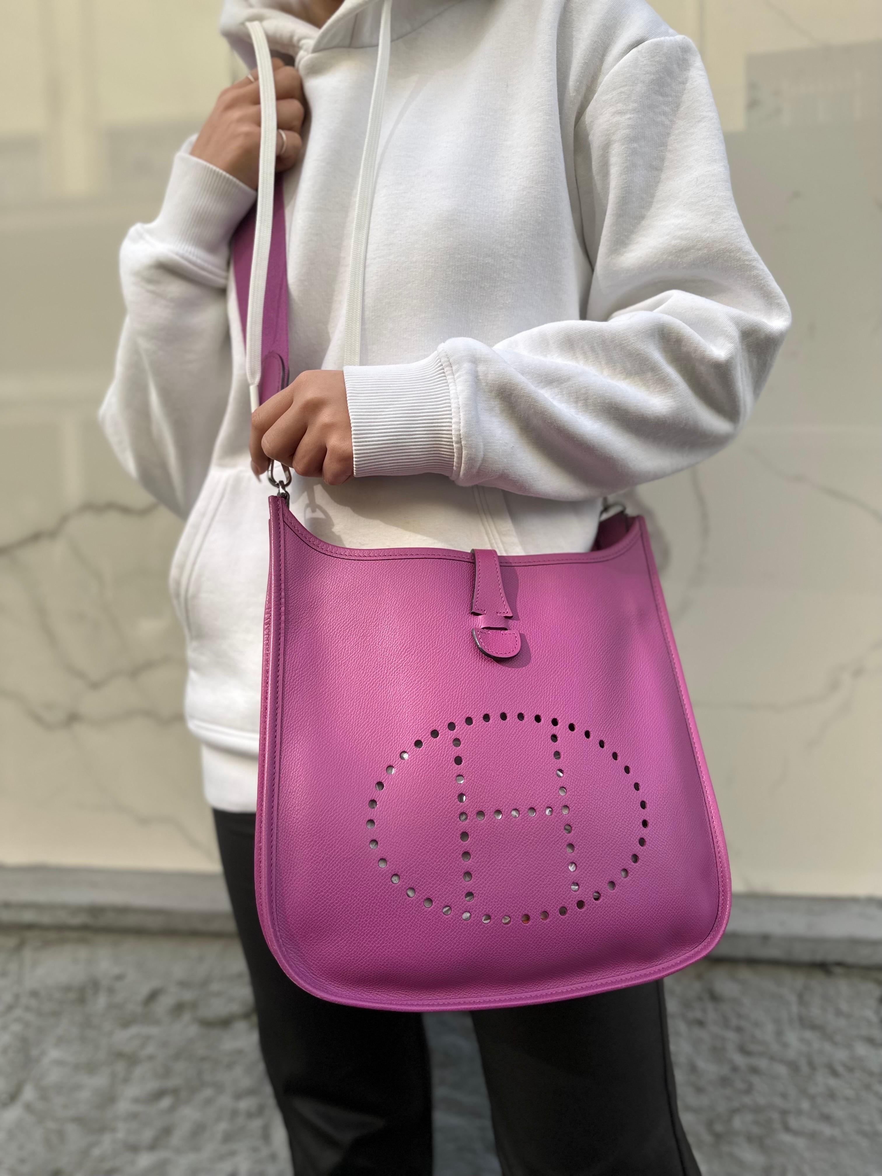 Hermès Evelyne PM Epsom Leather Anemone Top Shoulder Bag 16