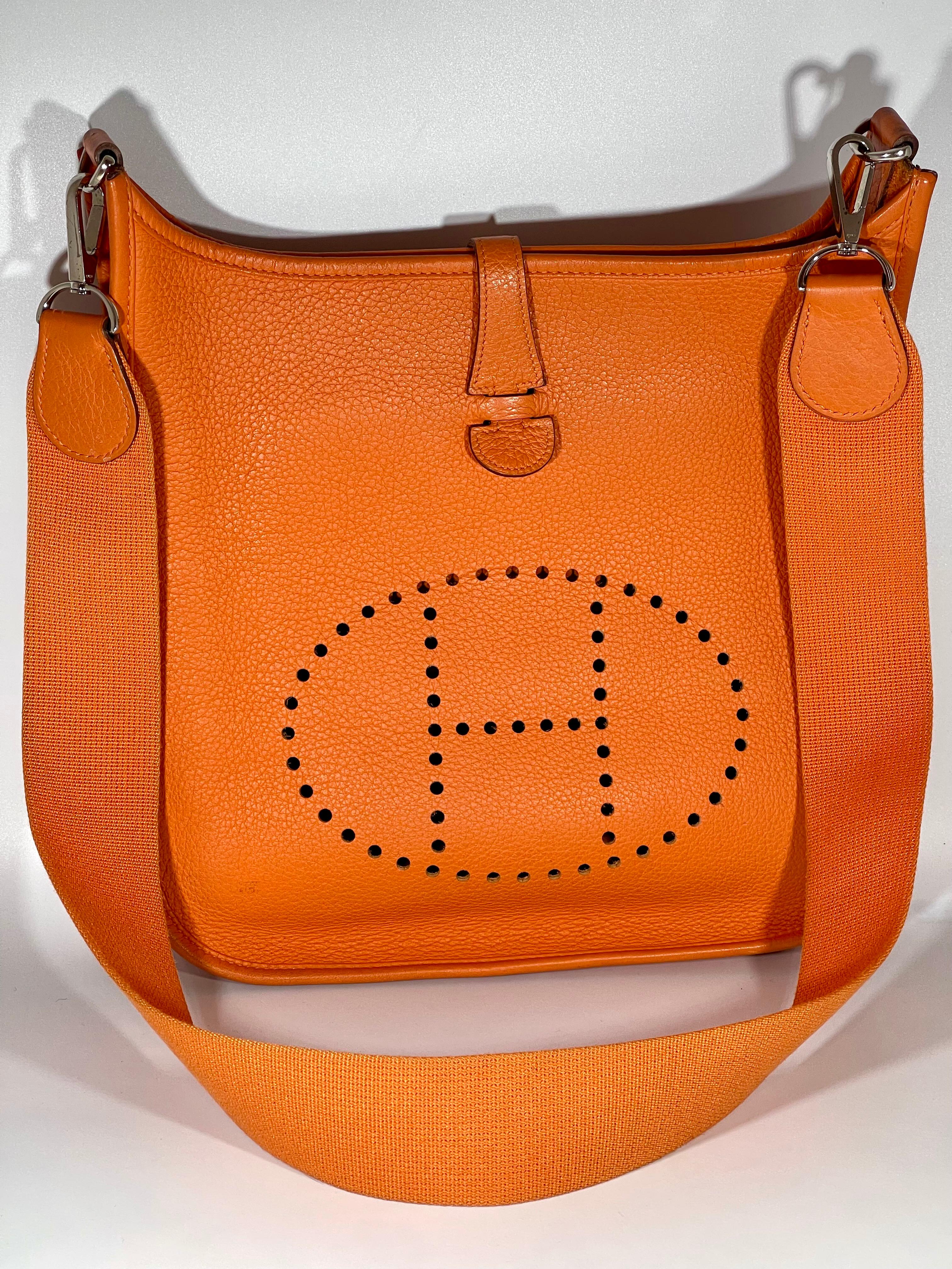 Hermès Evelyne Pm Oranges Leather Cross Body Bag, Excellent condition 3