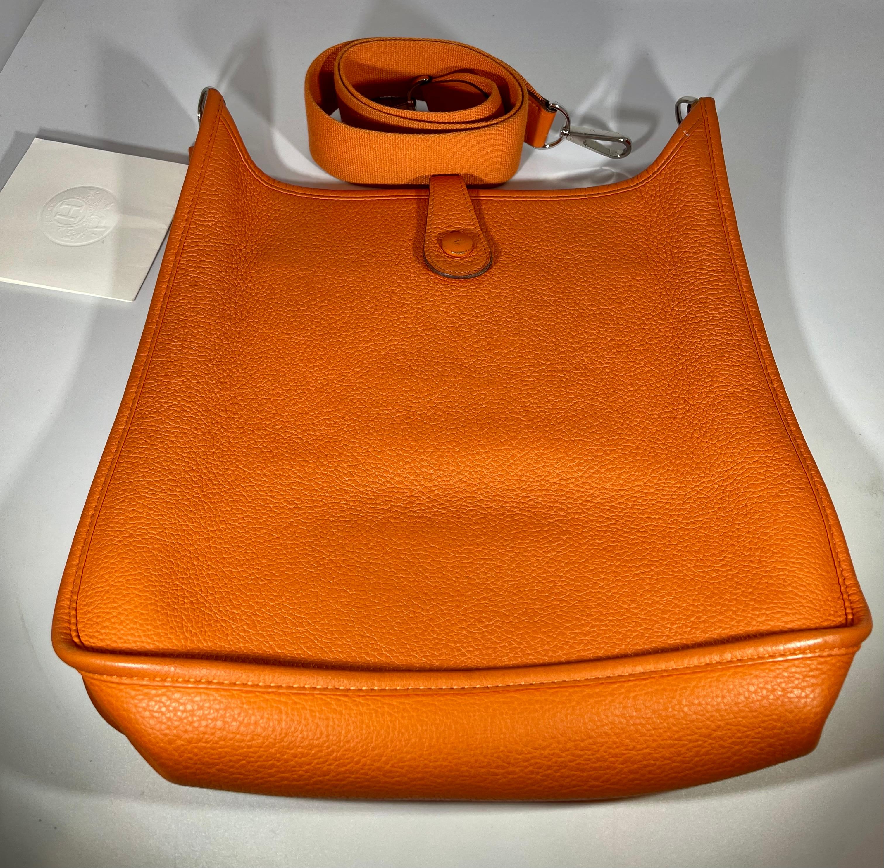 Hermès Evelyne Pm Oranges Leather Cross Body Bag, Excellent condition For Sale 10